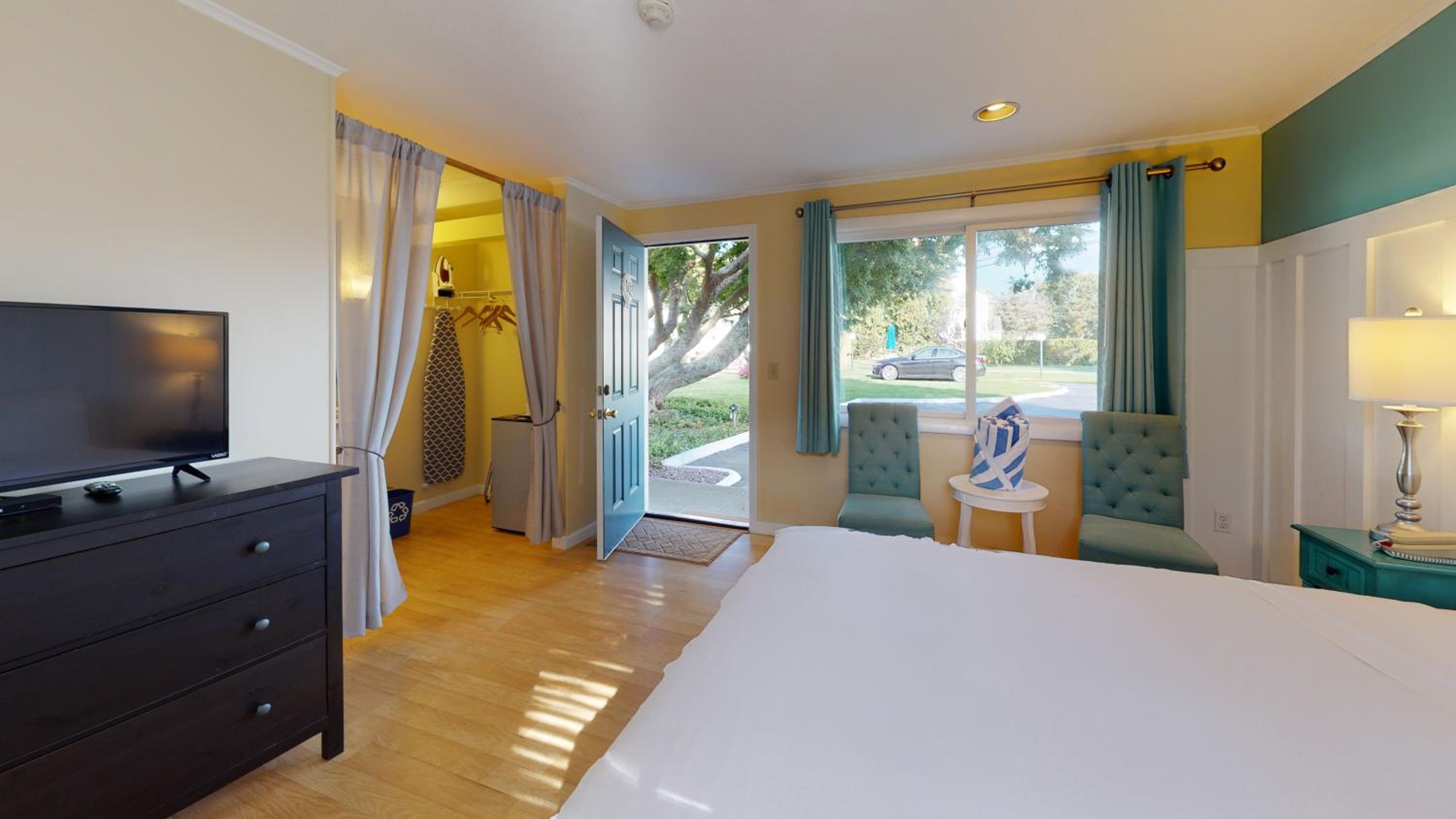 Queen Room