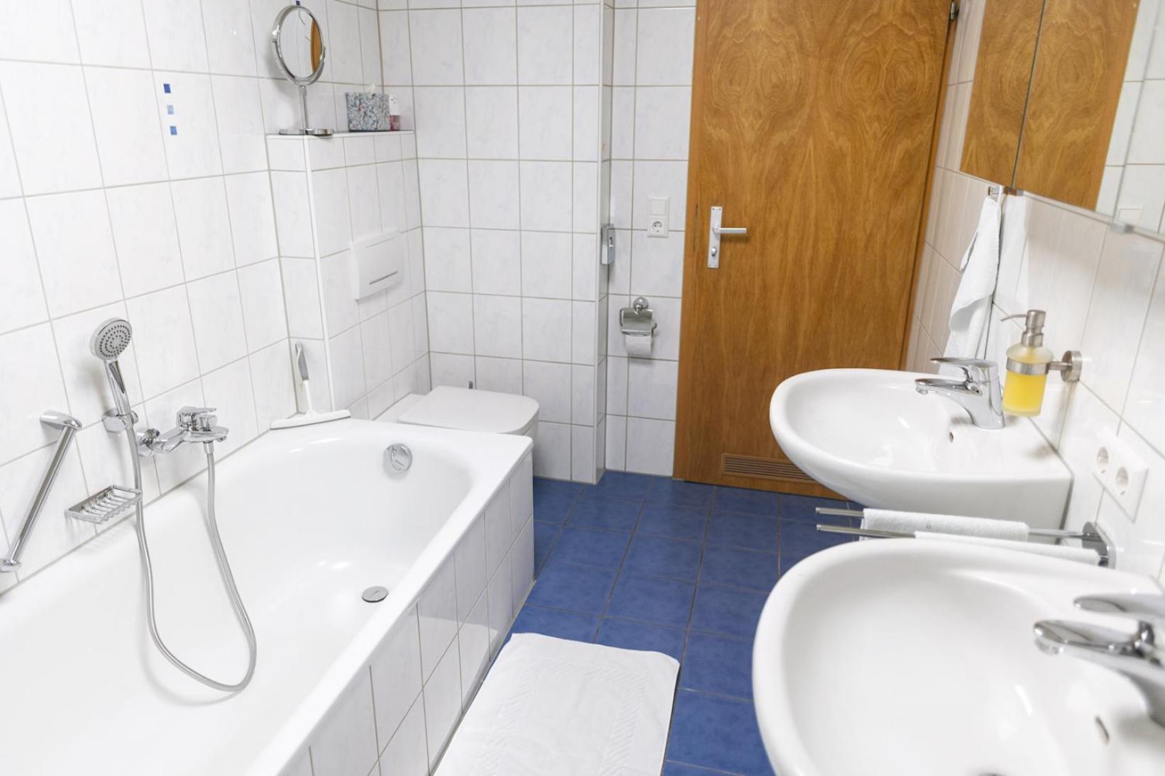 Three-Bedroom Apartment - Photo 24