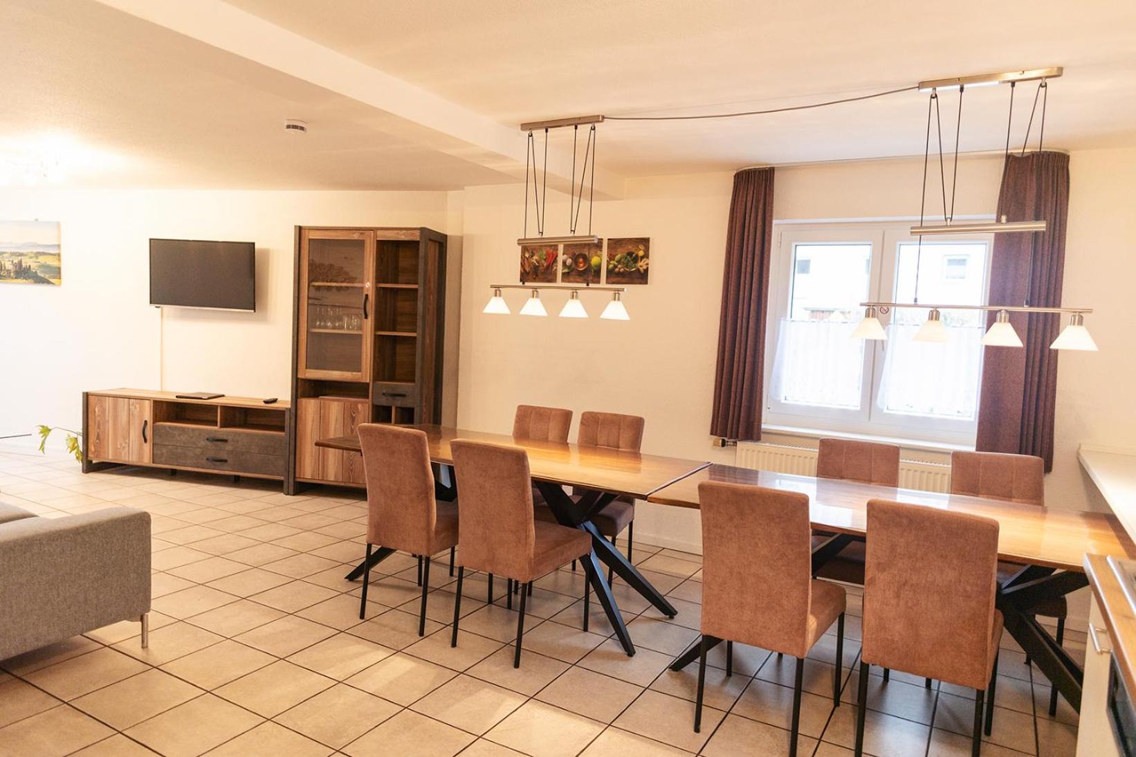 Three-Bedroom Apartment - Photo 29