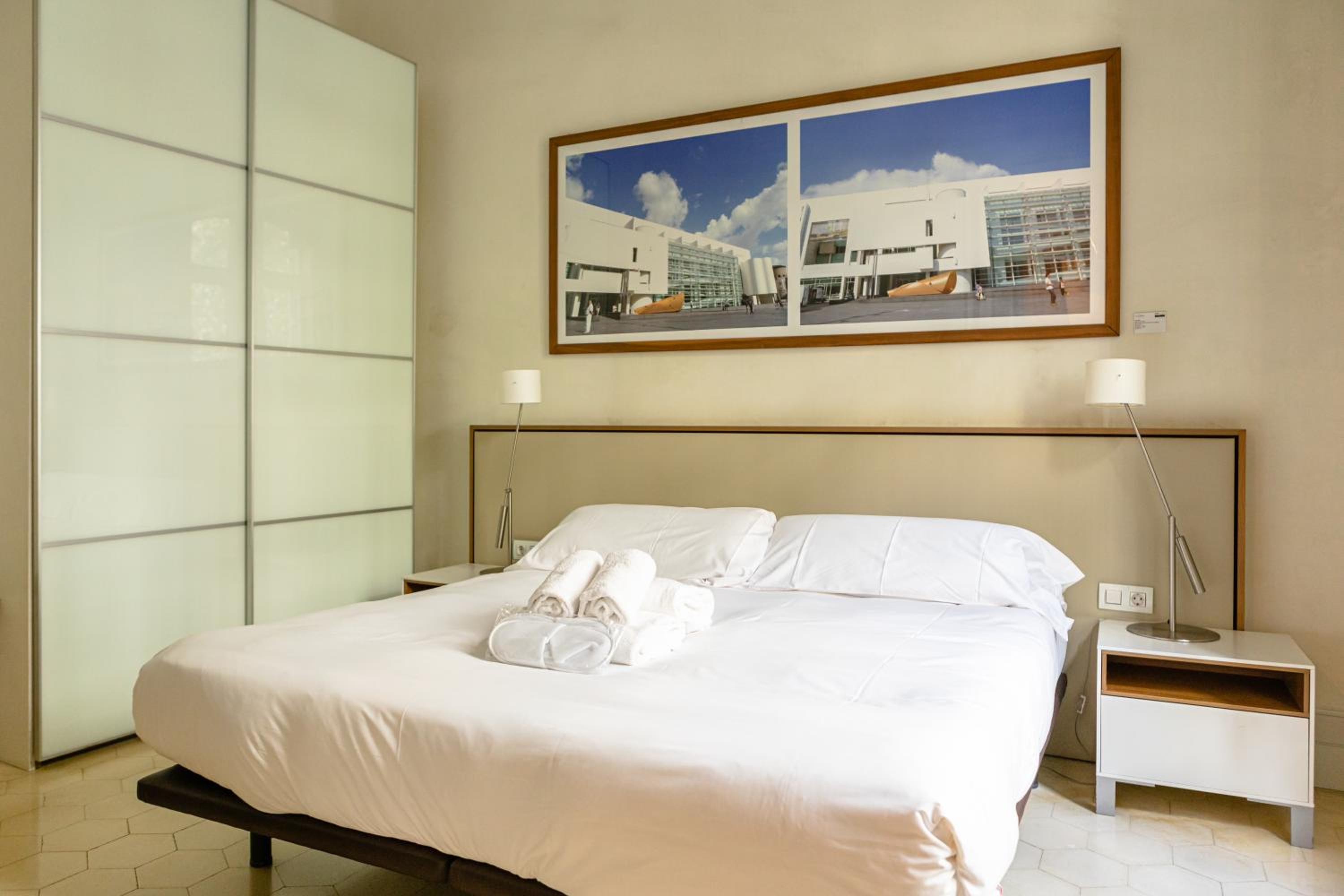 Two-Bedroom Suite with Balcony photo 2
