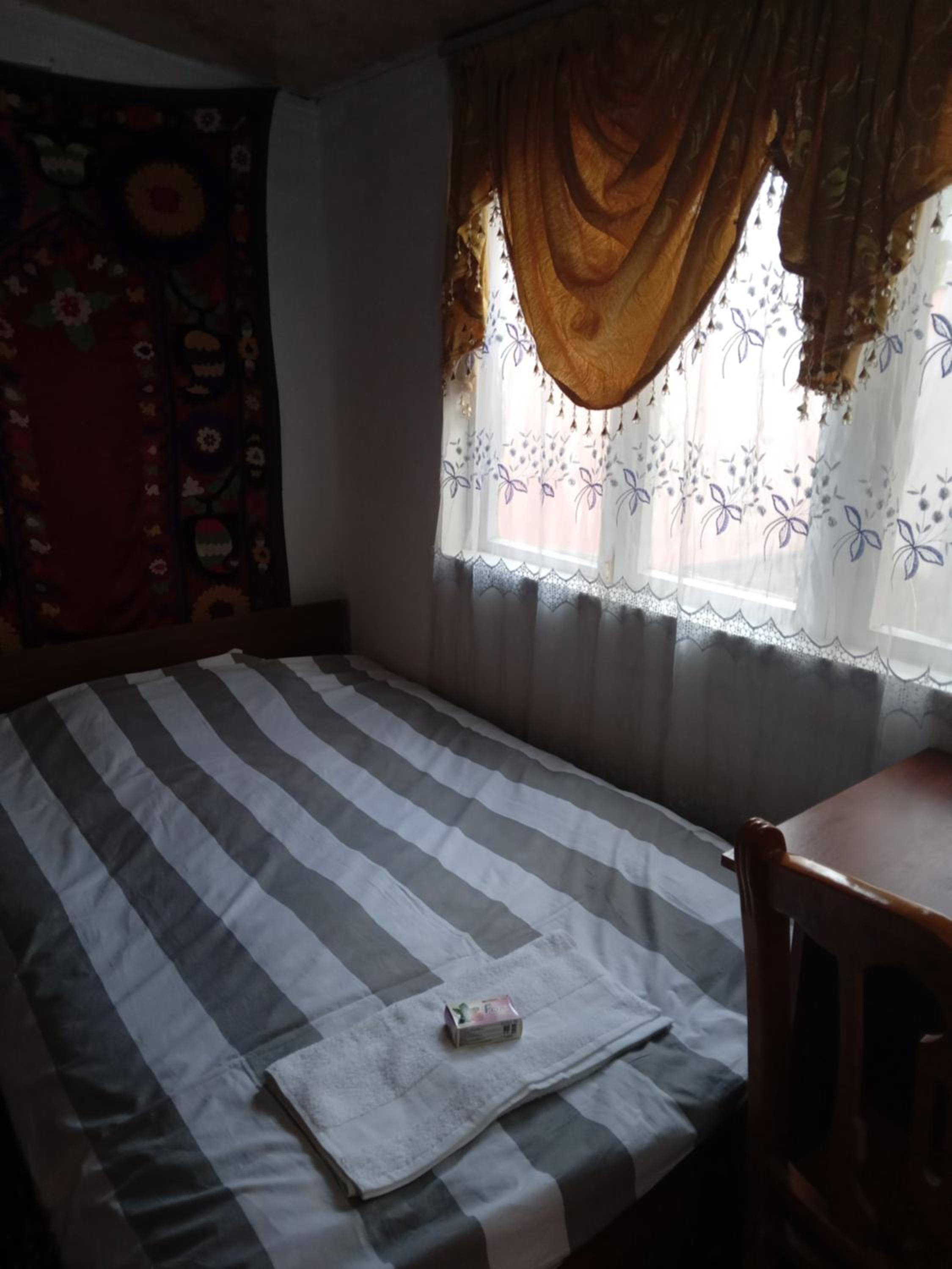 Single Room With Bath photo 2