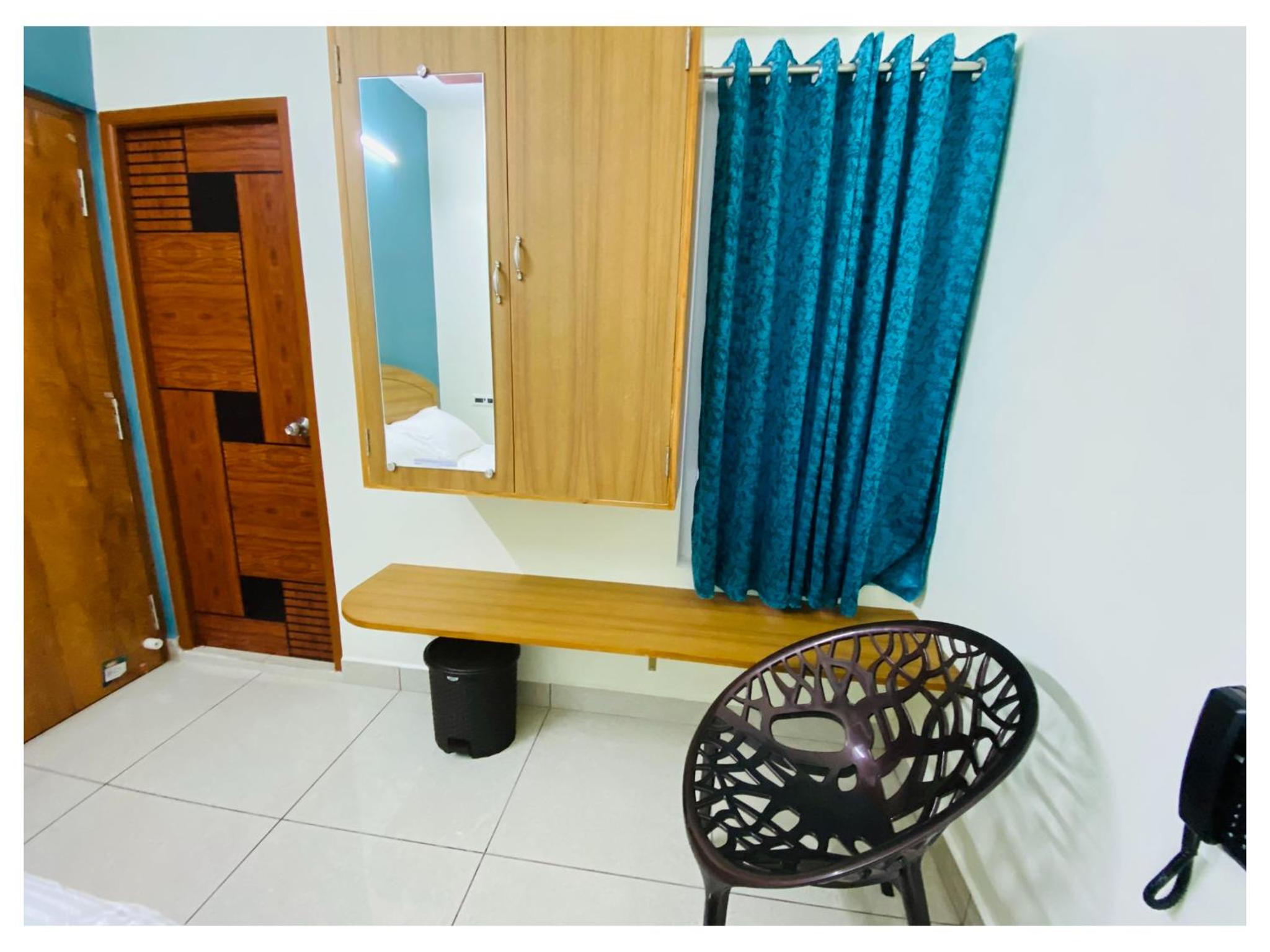 Superior Double or Twin Room photo 3