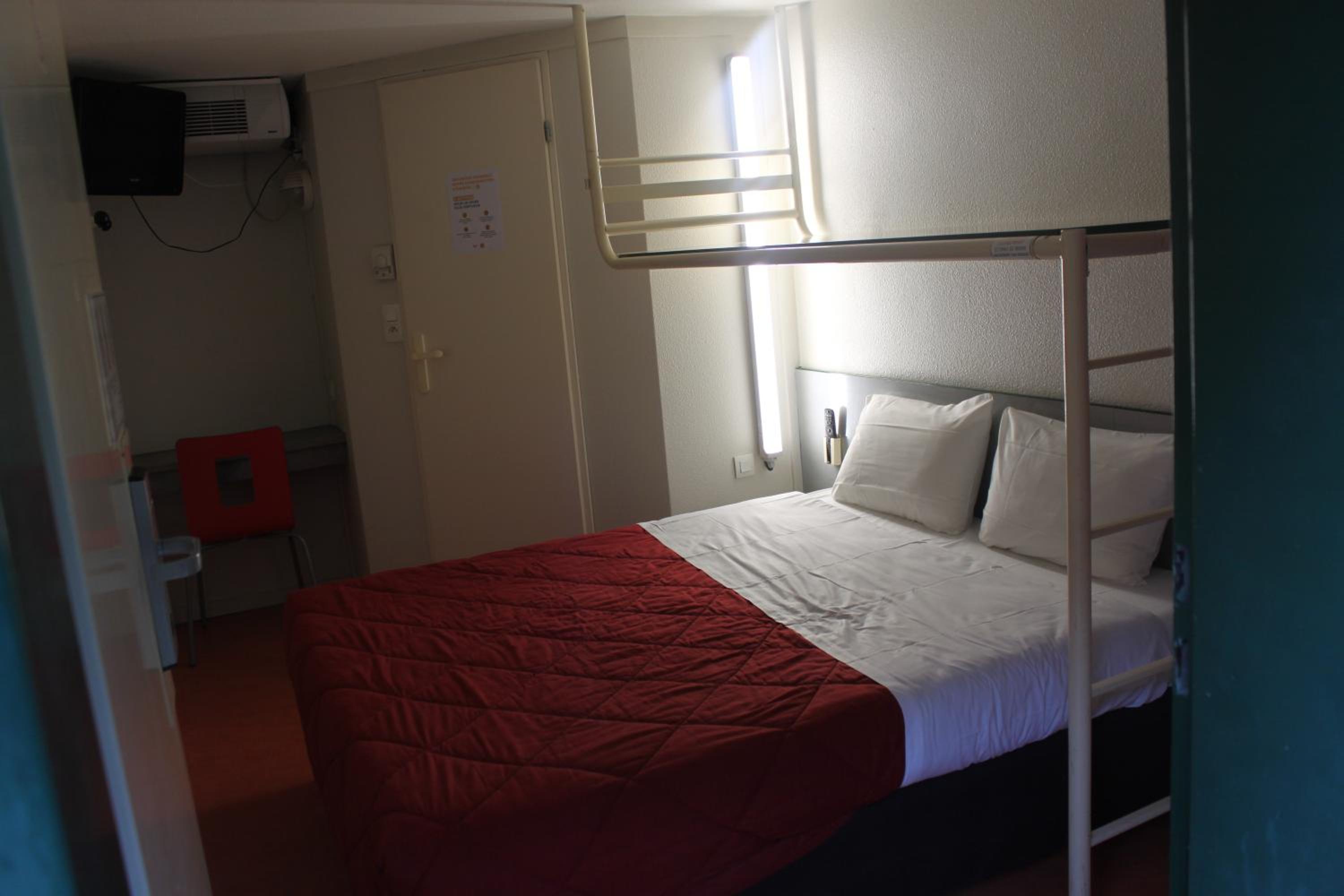 Double Room - Photo 2