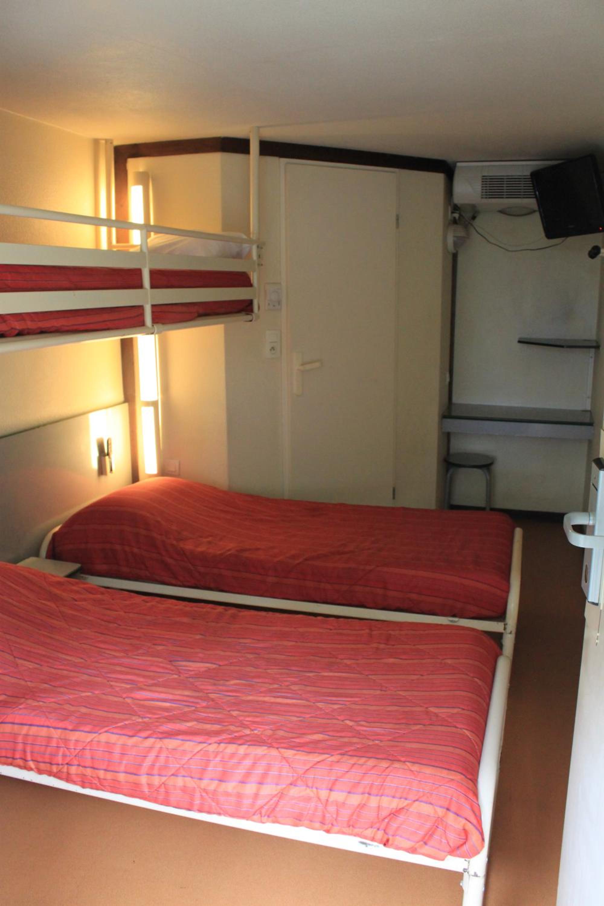Triple Room - Photo 1