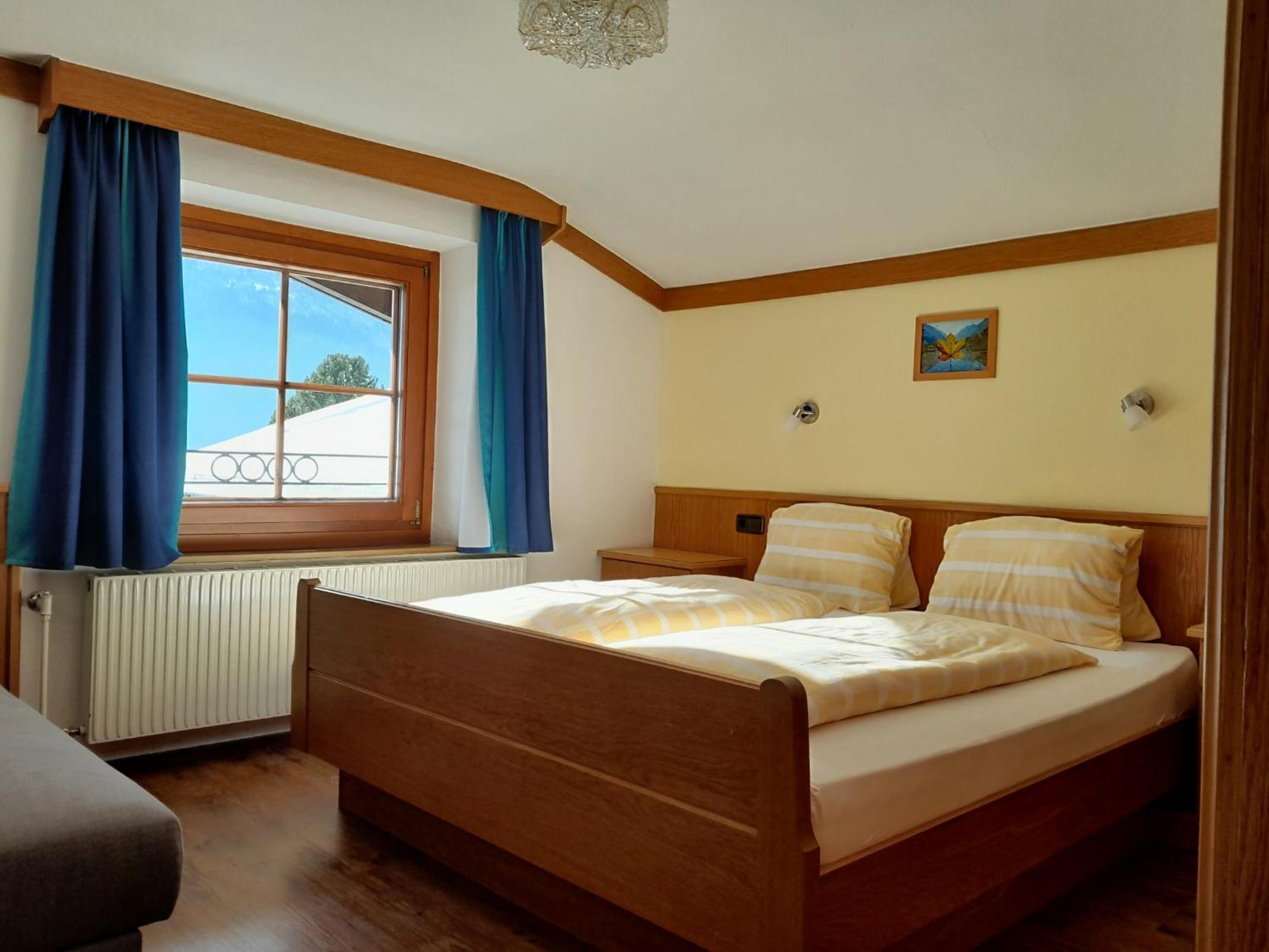 Double Room with Extra Bed photo 1