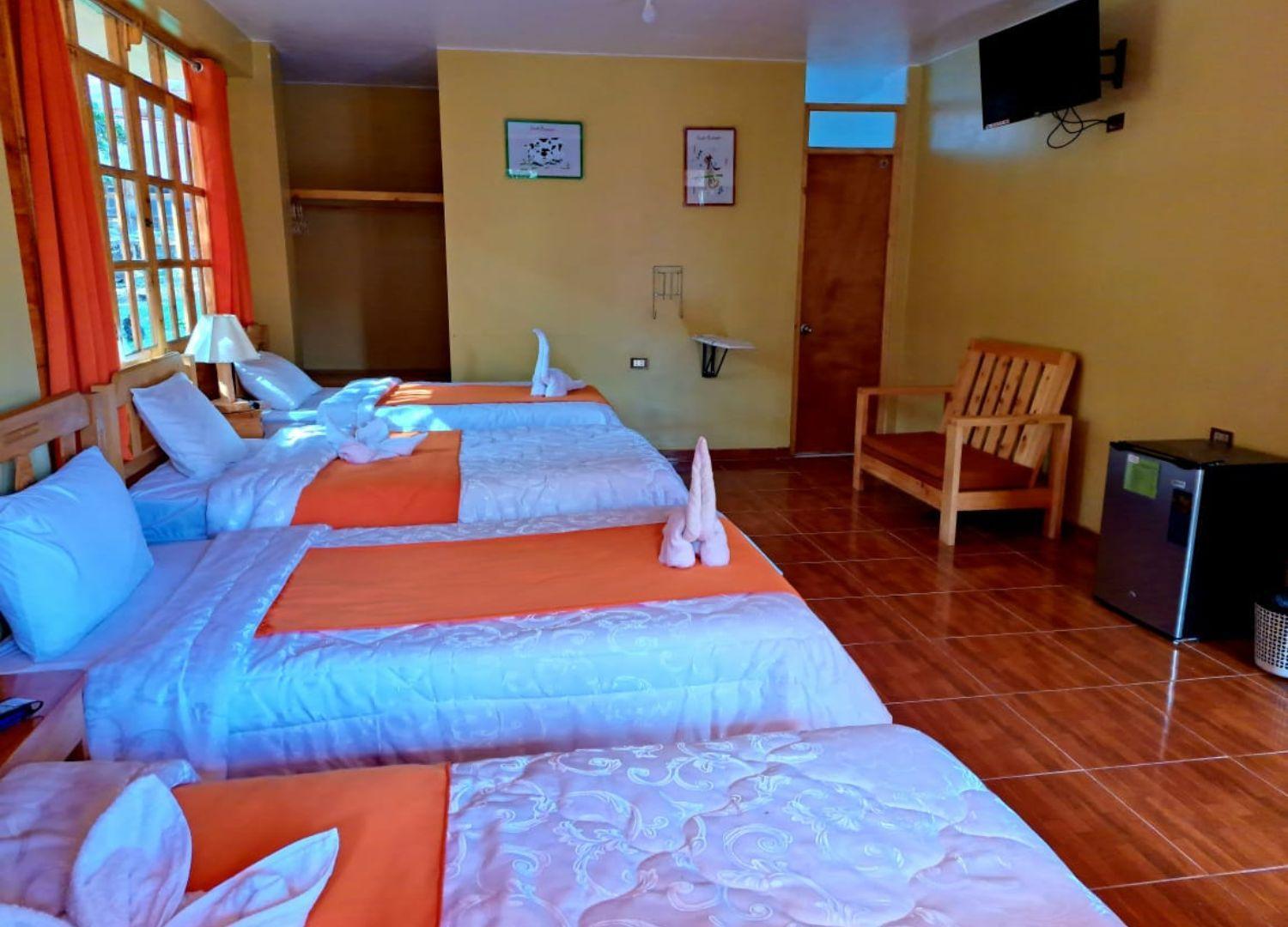 Quadruple Room with Private Bathroom photo 2