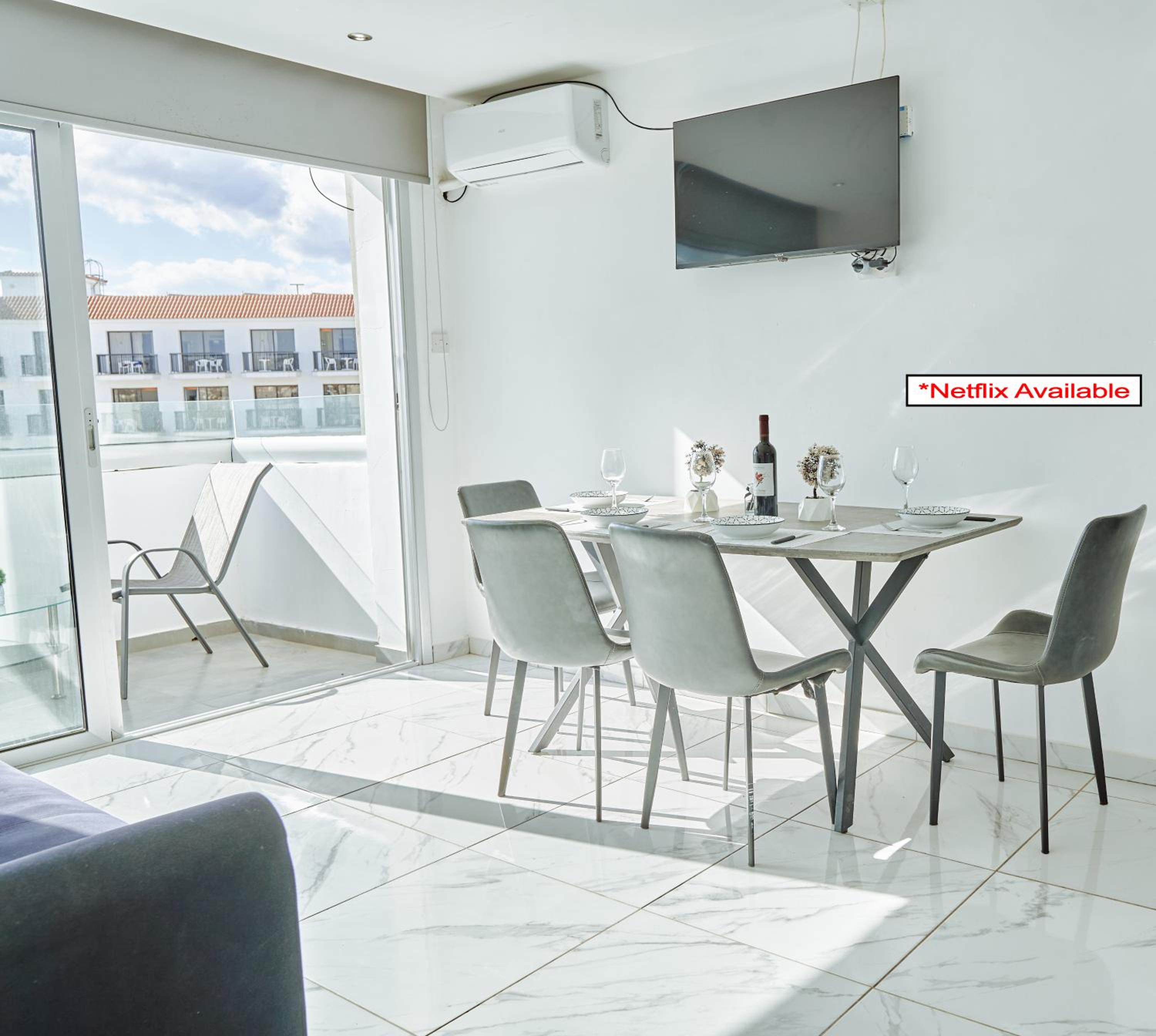 Apartment with Sea View photo 3