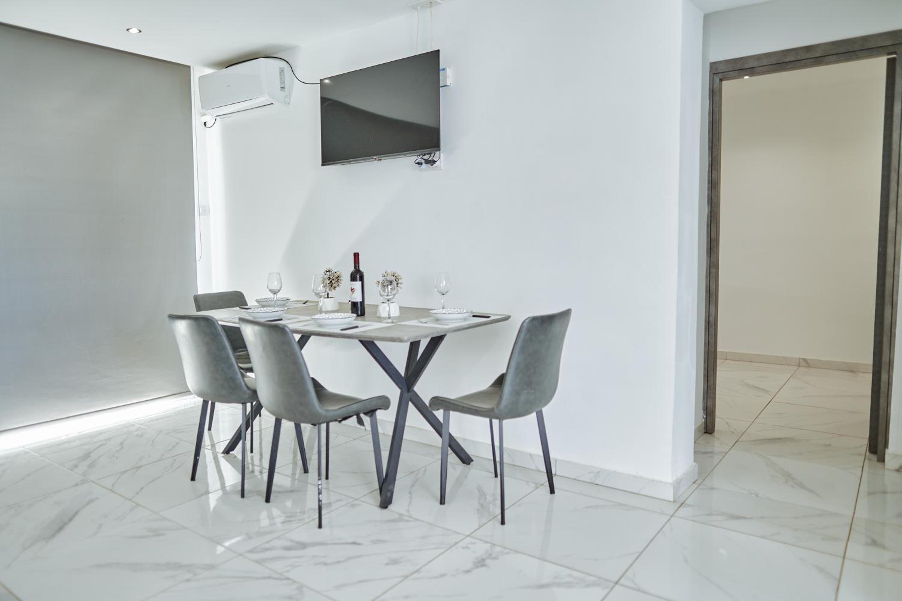 Superior Apartment photo 2
