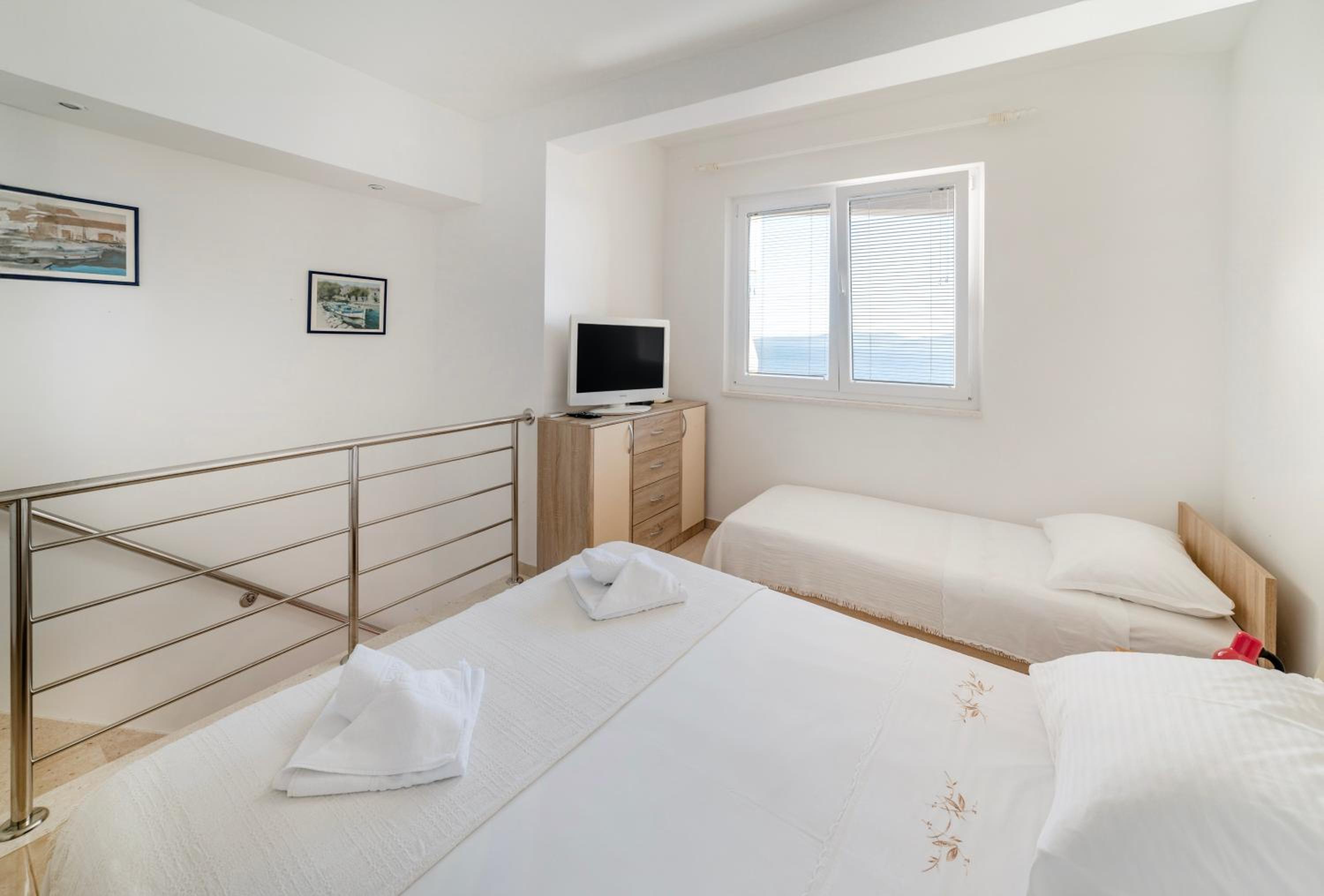 Apartment - Split Level