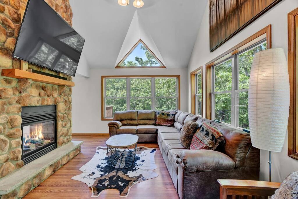 Seven-Bedroom House photo 1
