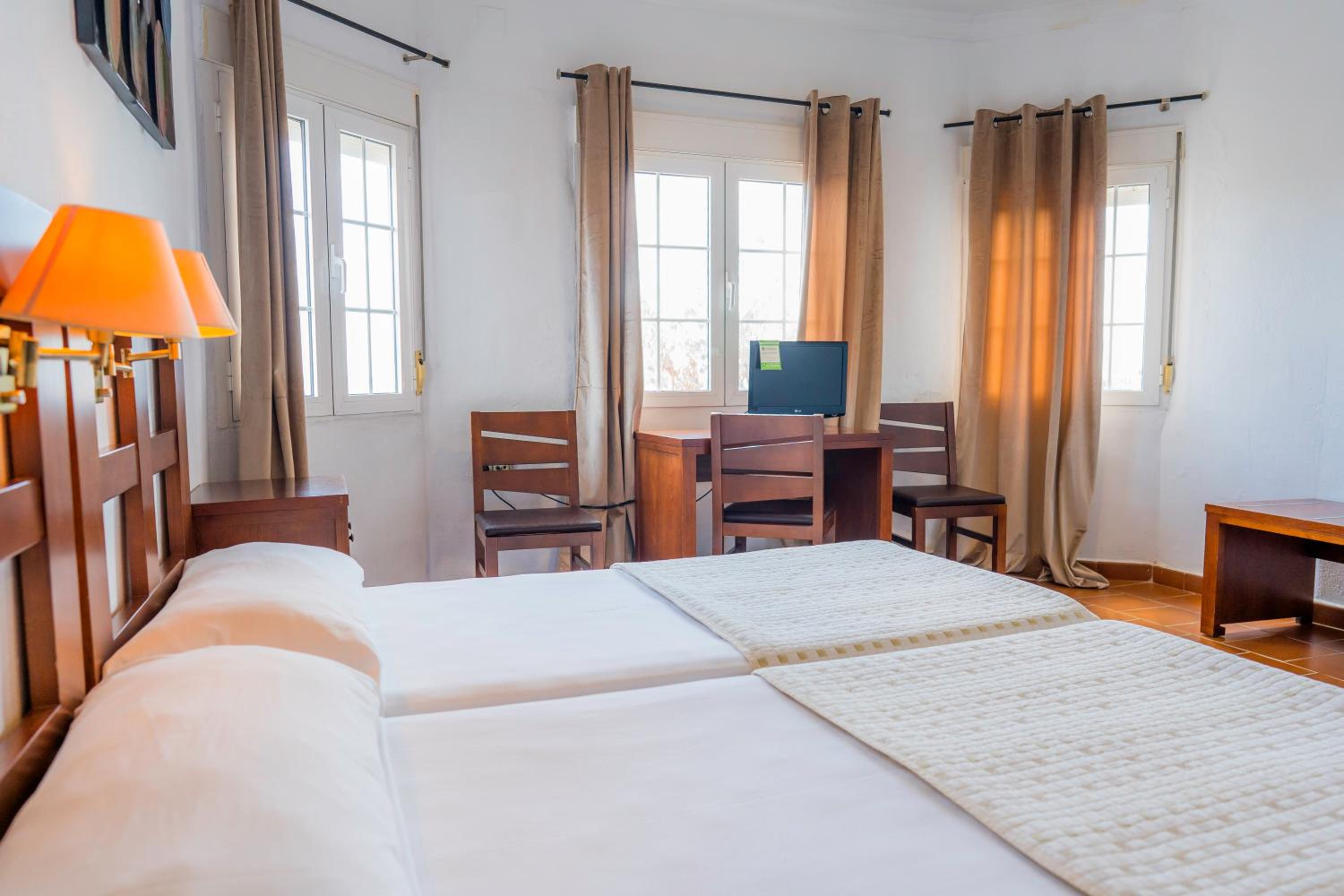 Triple Room - Photo 3