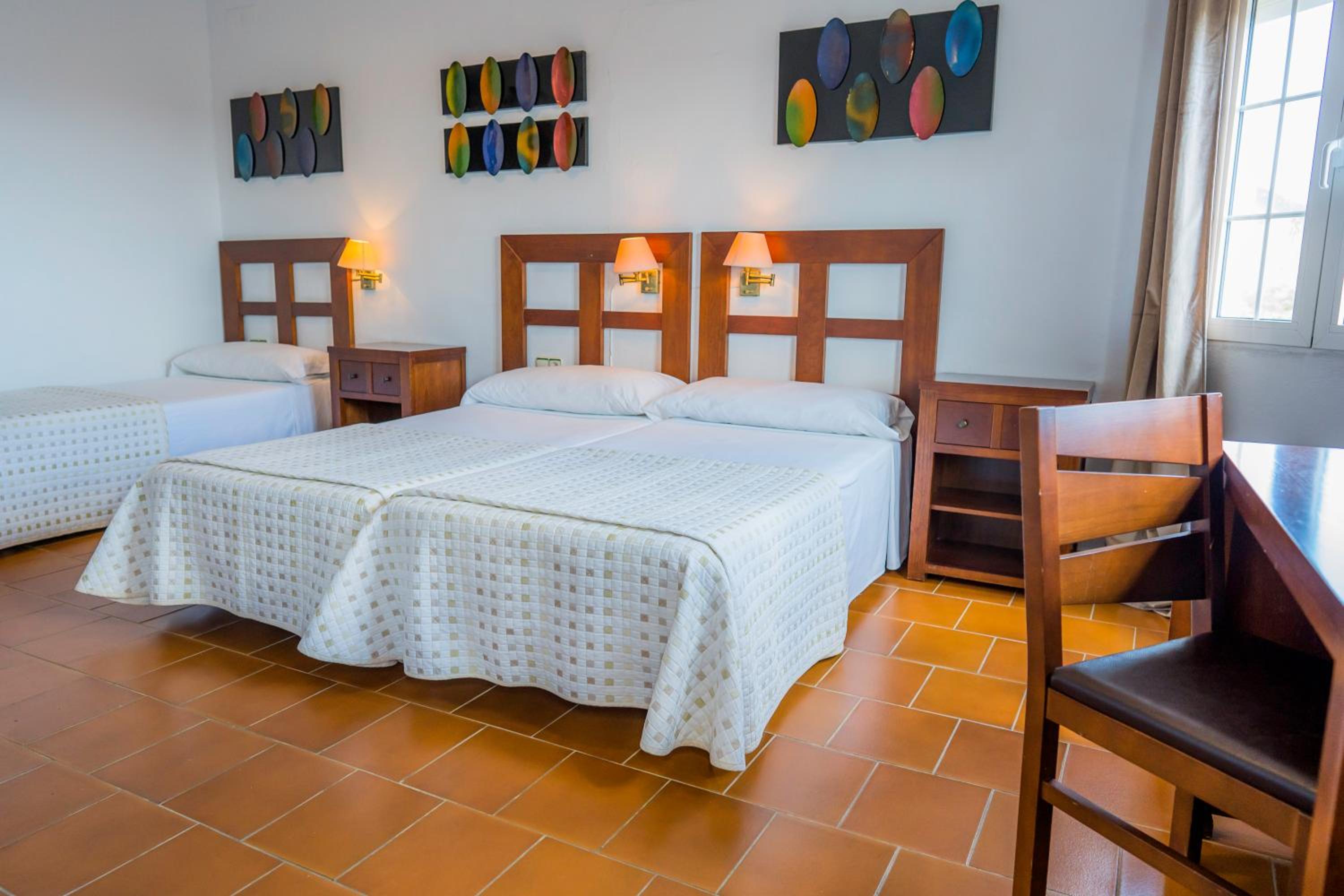Triple Room - Photo 6