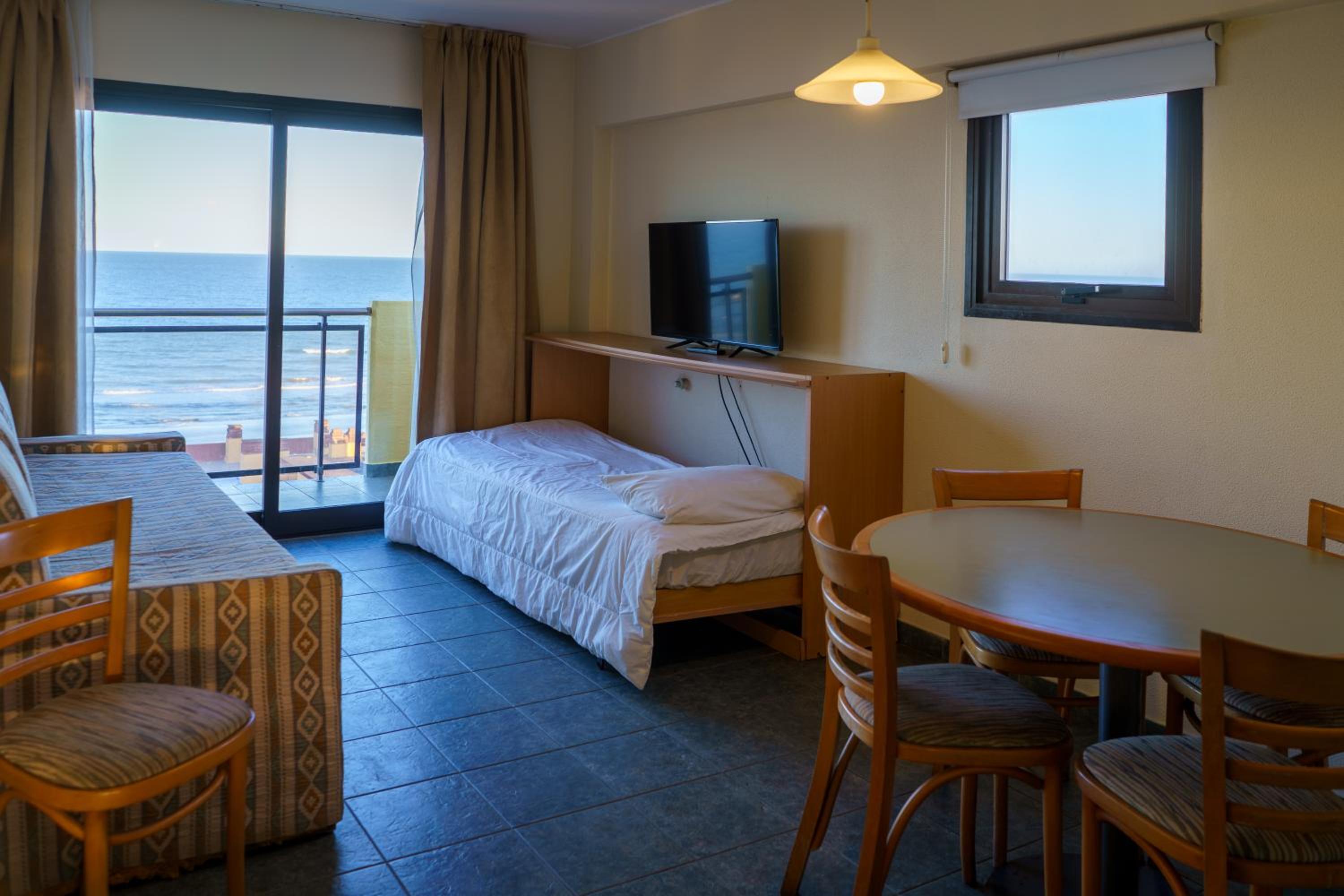 Apartment with Sea View photo 2