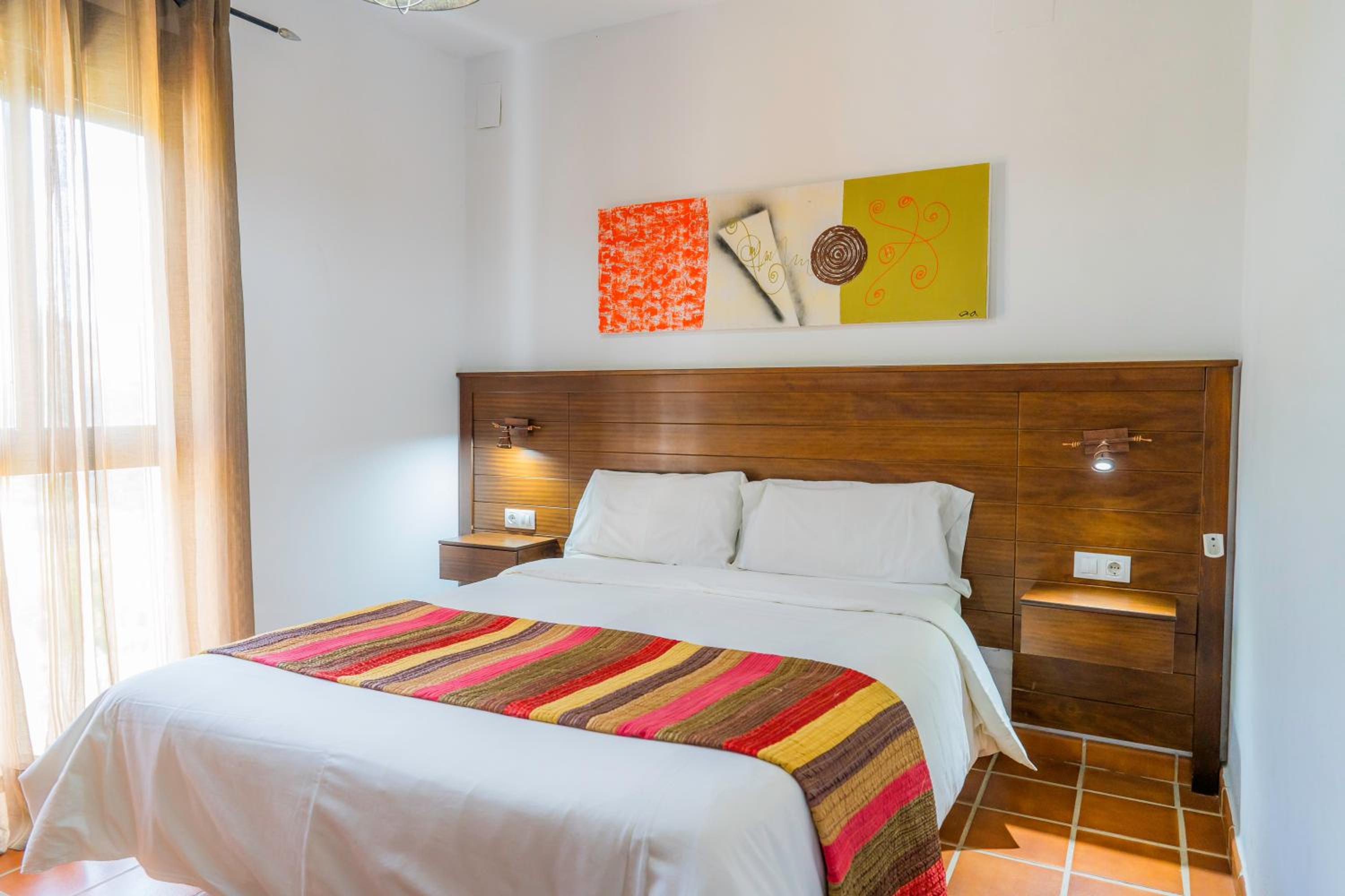 One-Bedroom Apartment (3 Adults) - Photo 10