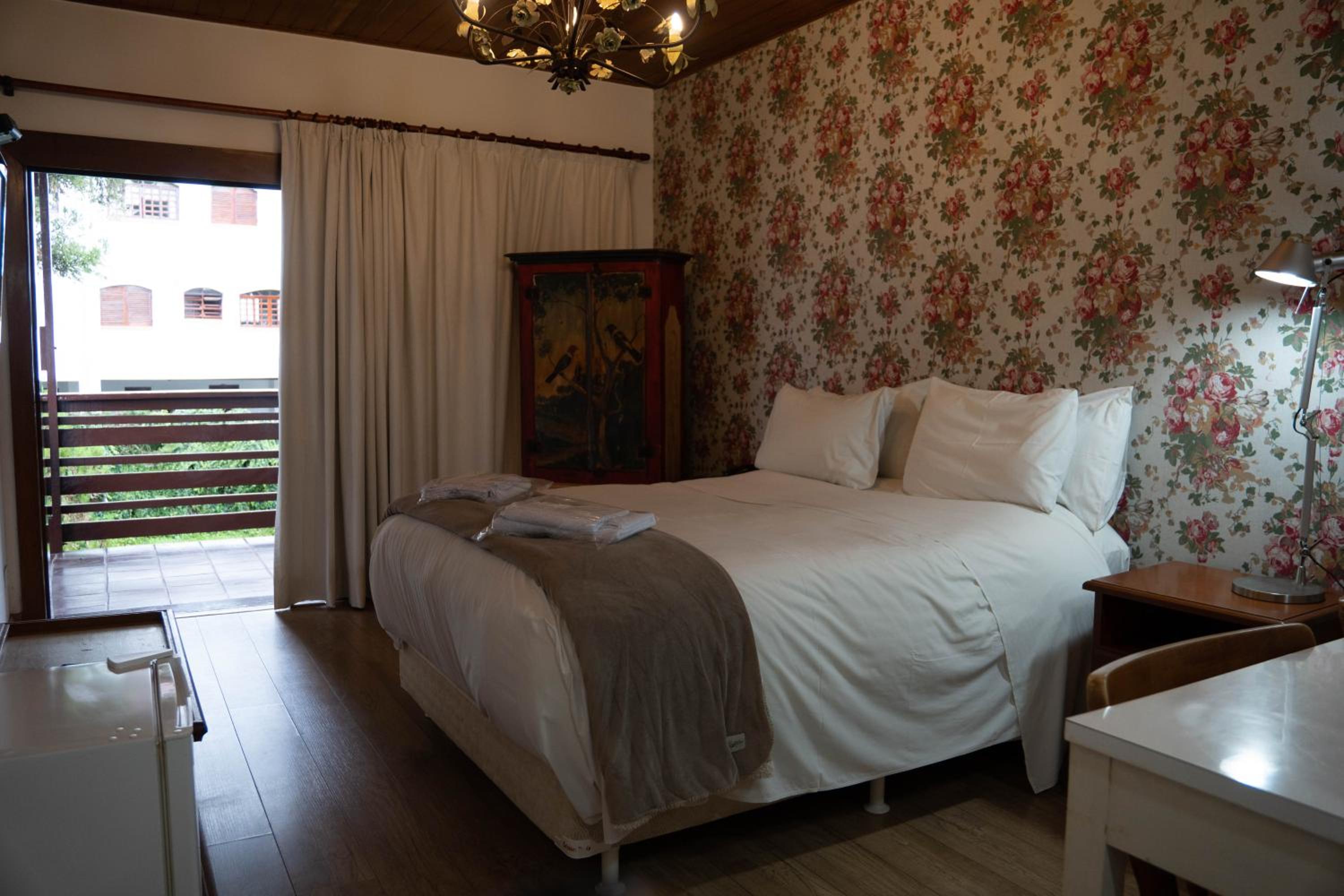 Suite with Balcony photo 2