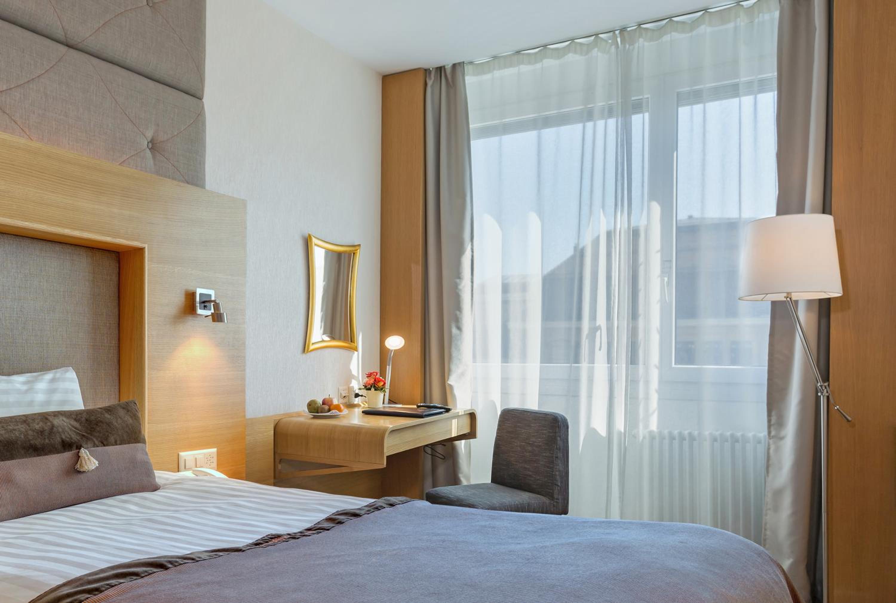 Twin Room - Photo 4