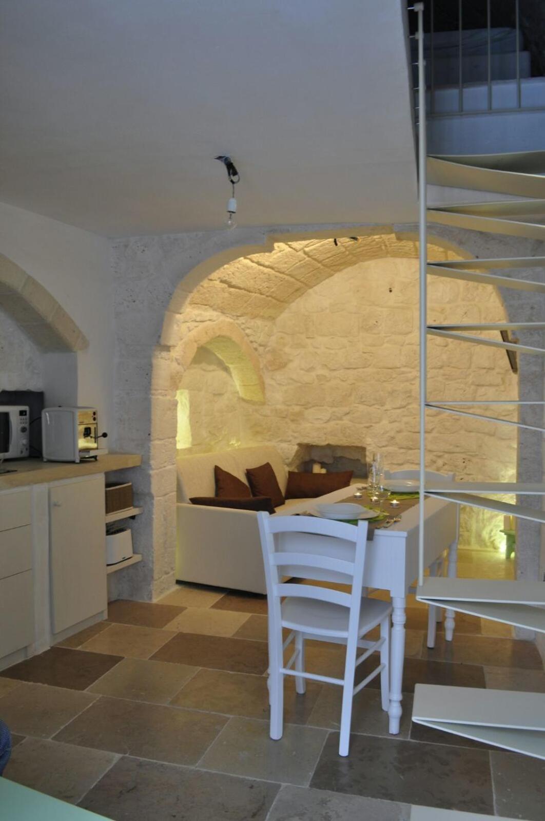 Apartment - Split Level photo 3