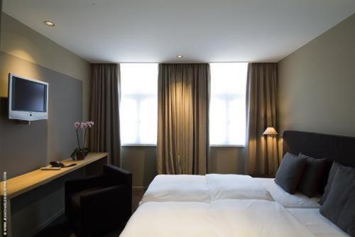 Deluxe Double Or Twin Room photo 3