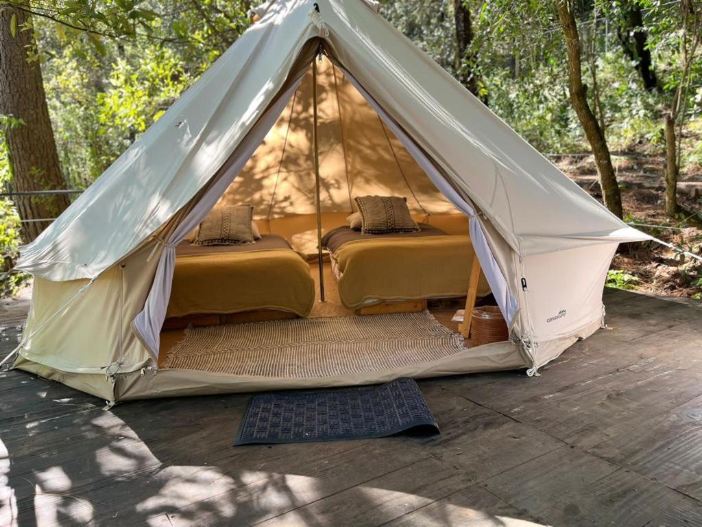 Tent with Two Single Beds - Photo 7