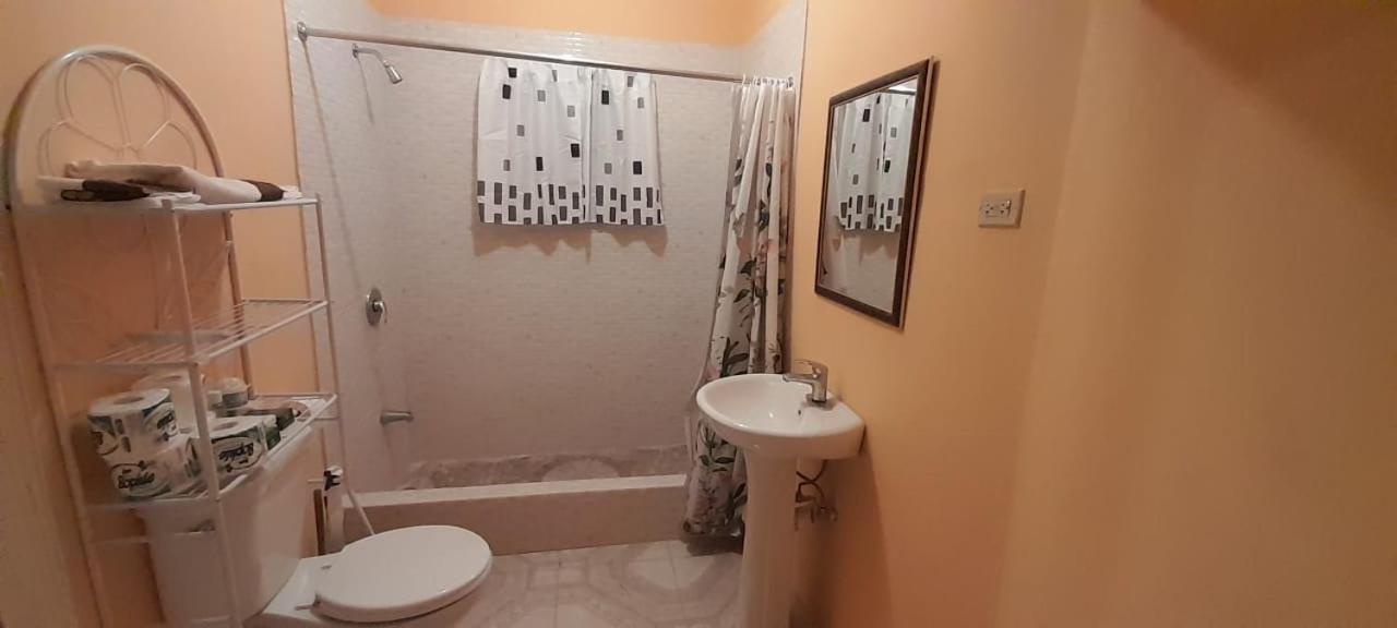 Deluxe King Room photo 3