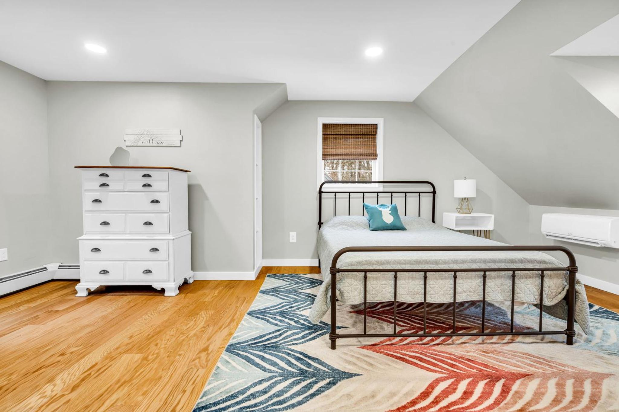Four-Bedroom House photo 2