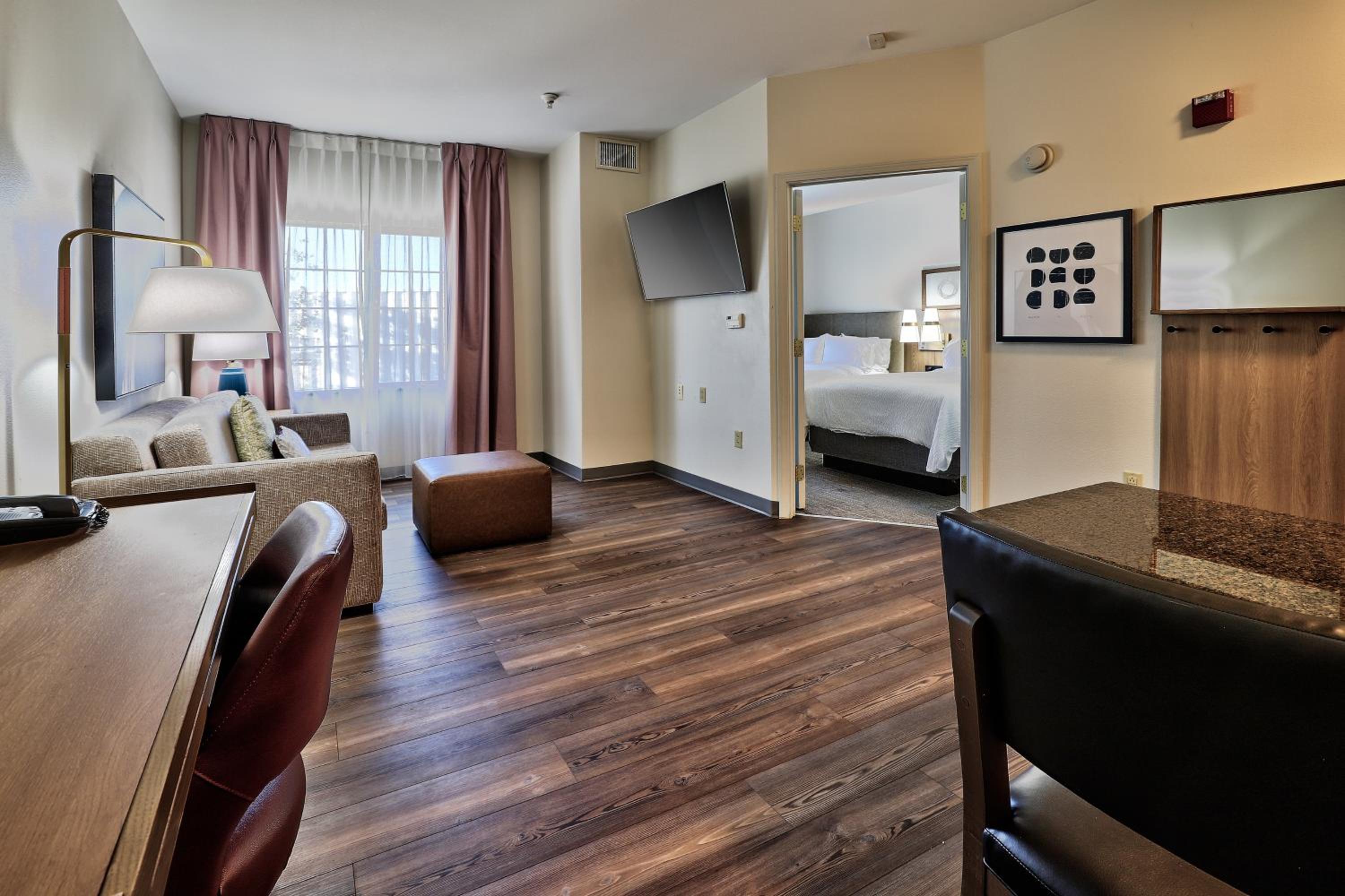 One-Bedroom Suite with Two Double Beds - Photo 1