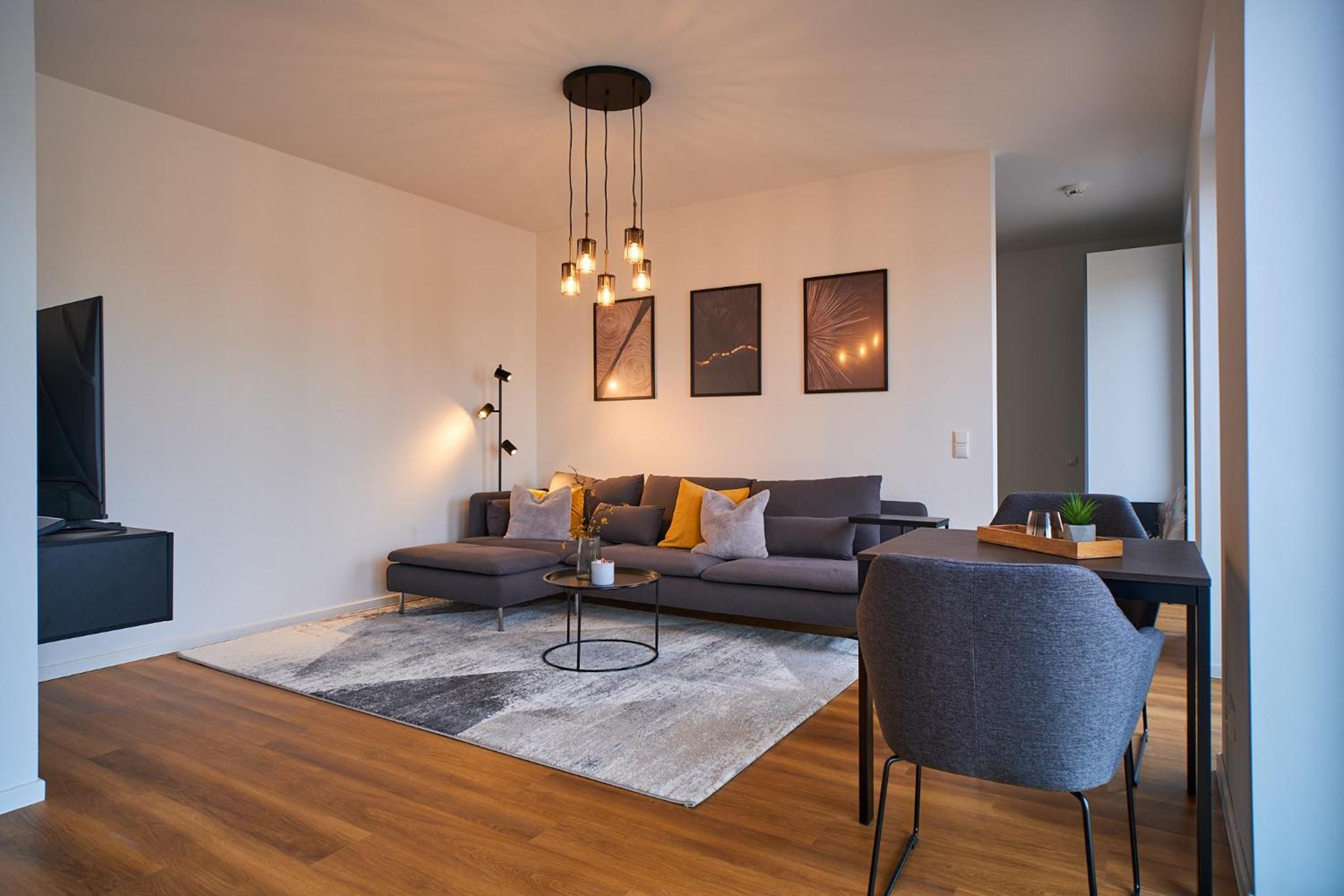 One-Bedroom Apartment photo 1