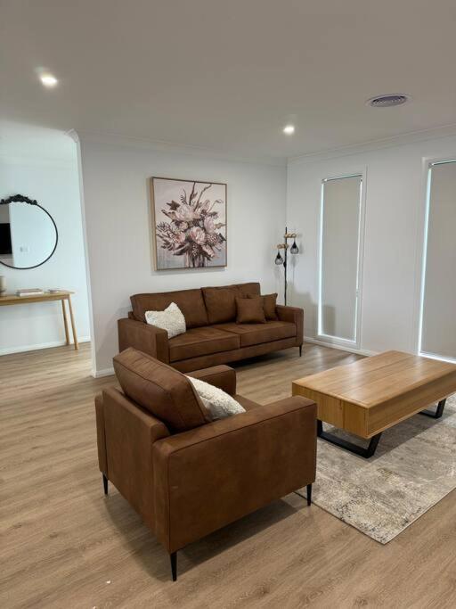 Four-Bedroom House photo 3