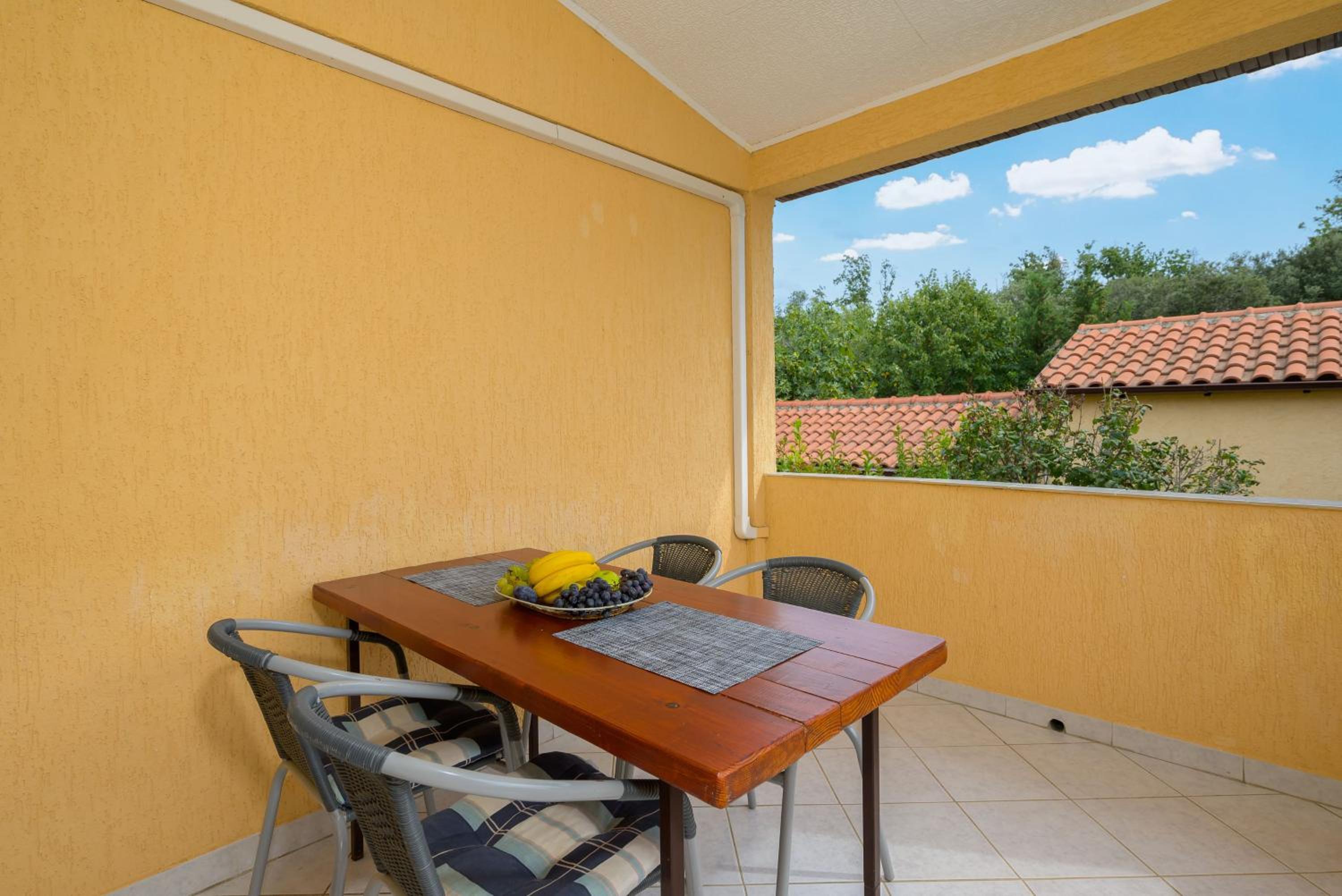 Two-Bedroom Apartment with Balcony - Photo 20