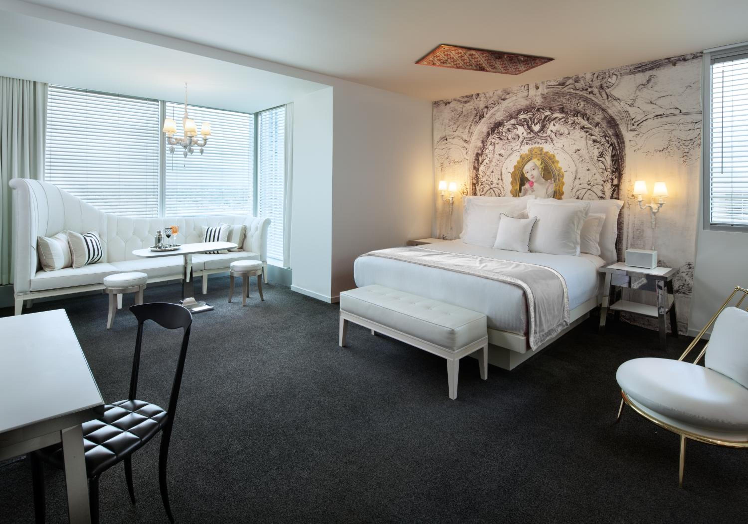 Alexandria King Suite