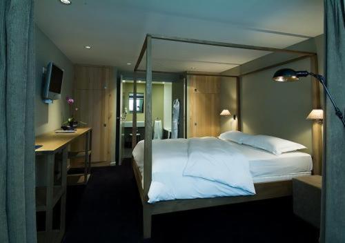 Standard Double Room With Courtyard View