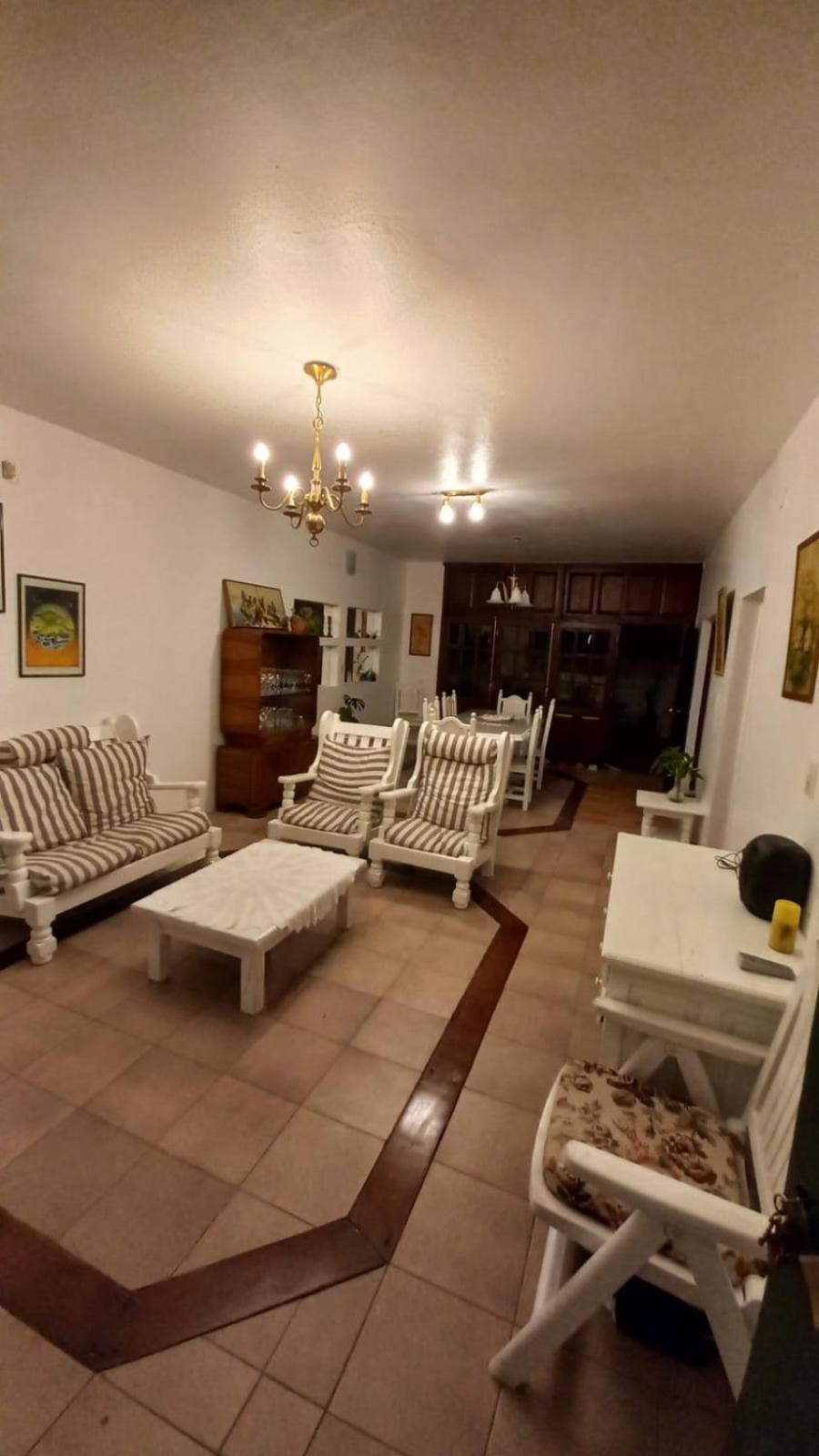 One-Bedroom House photo 2