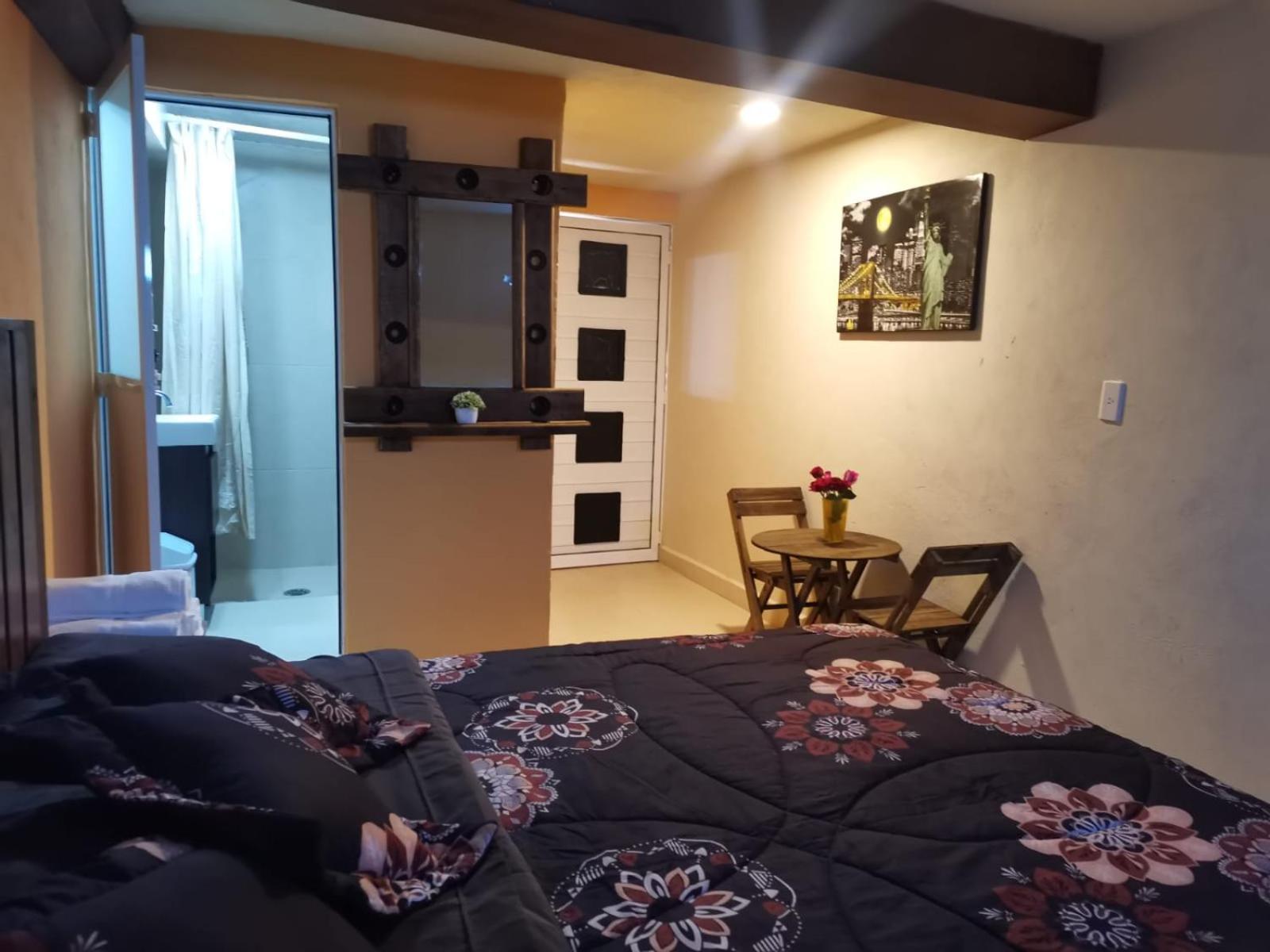 Family Room With Bathroom photo 2