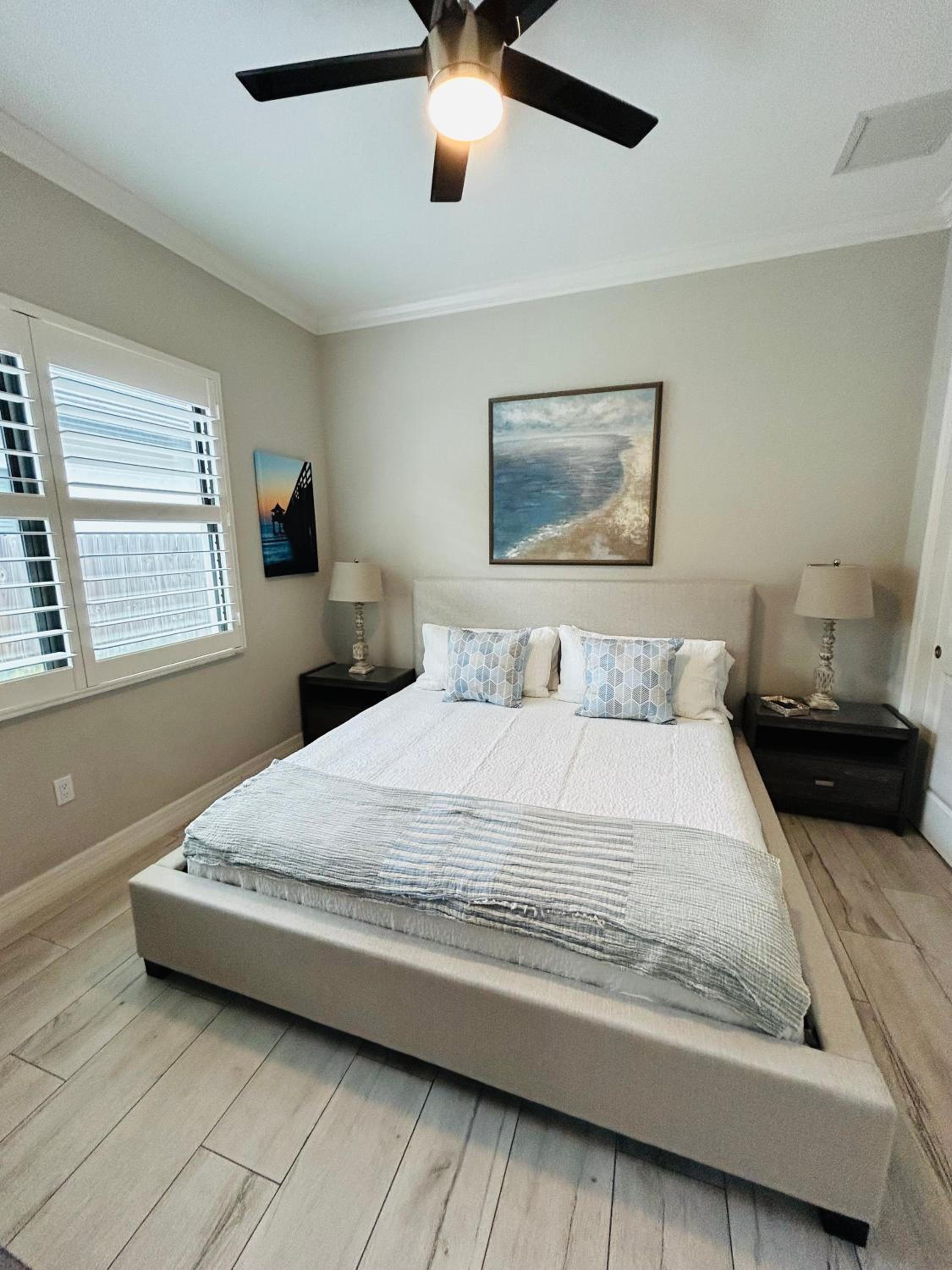 Four-Bedroom House photo 2