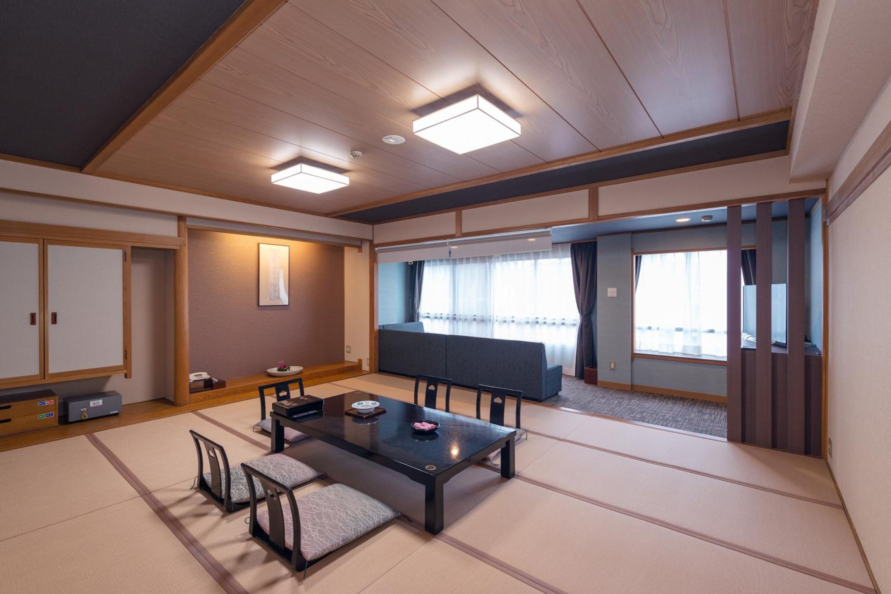Japanese-Style Room