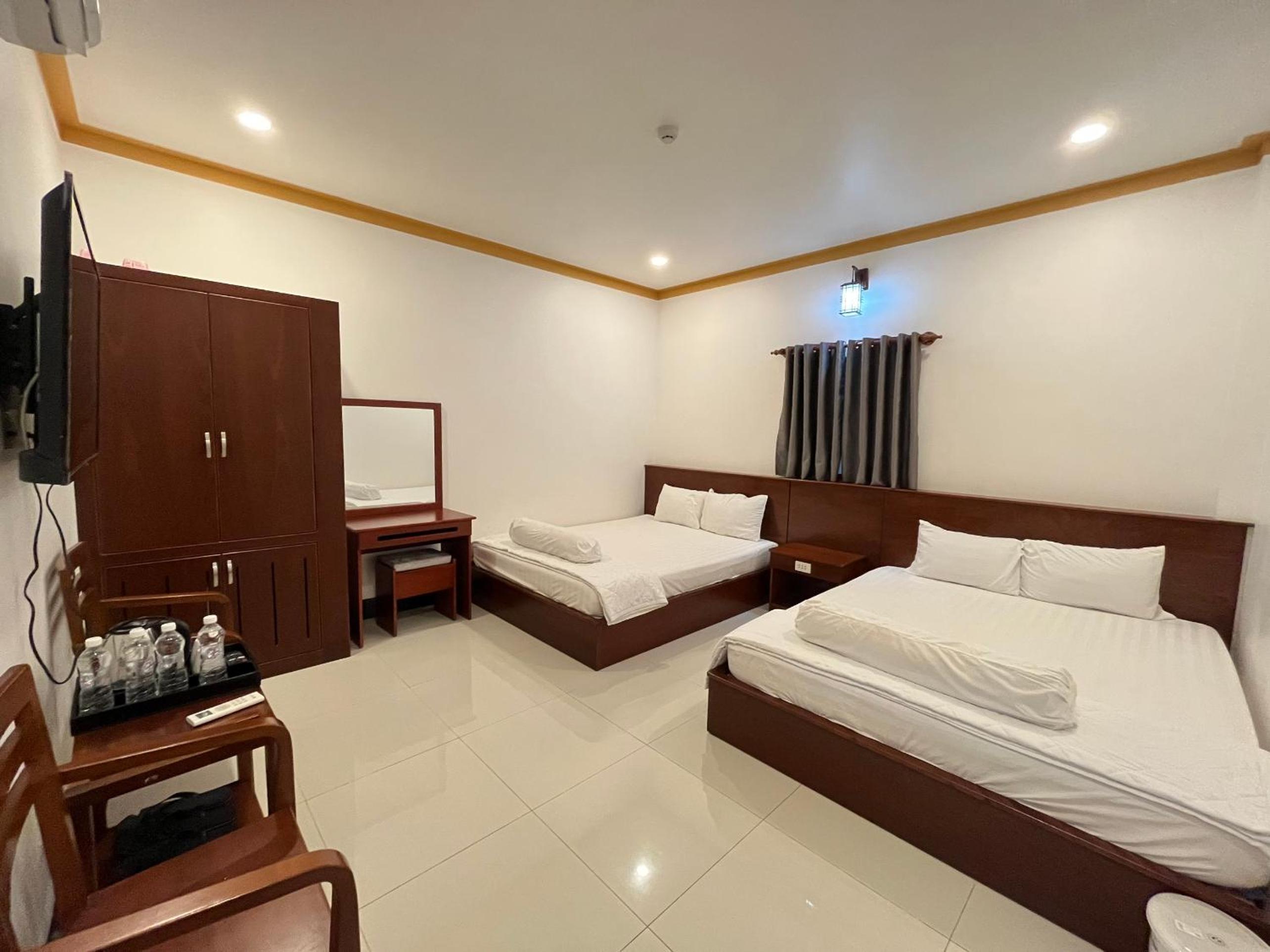 Superior Quadruple Room photo 3