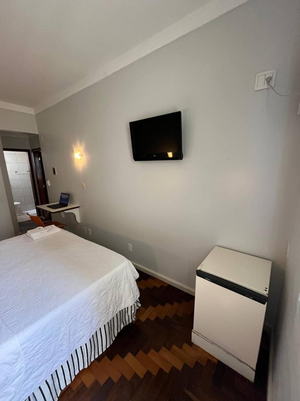 Deluxe Single Room photo 3