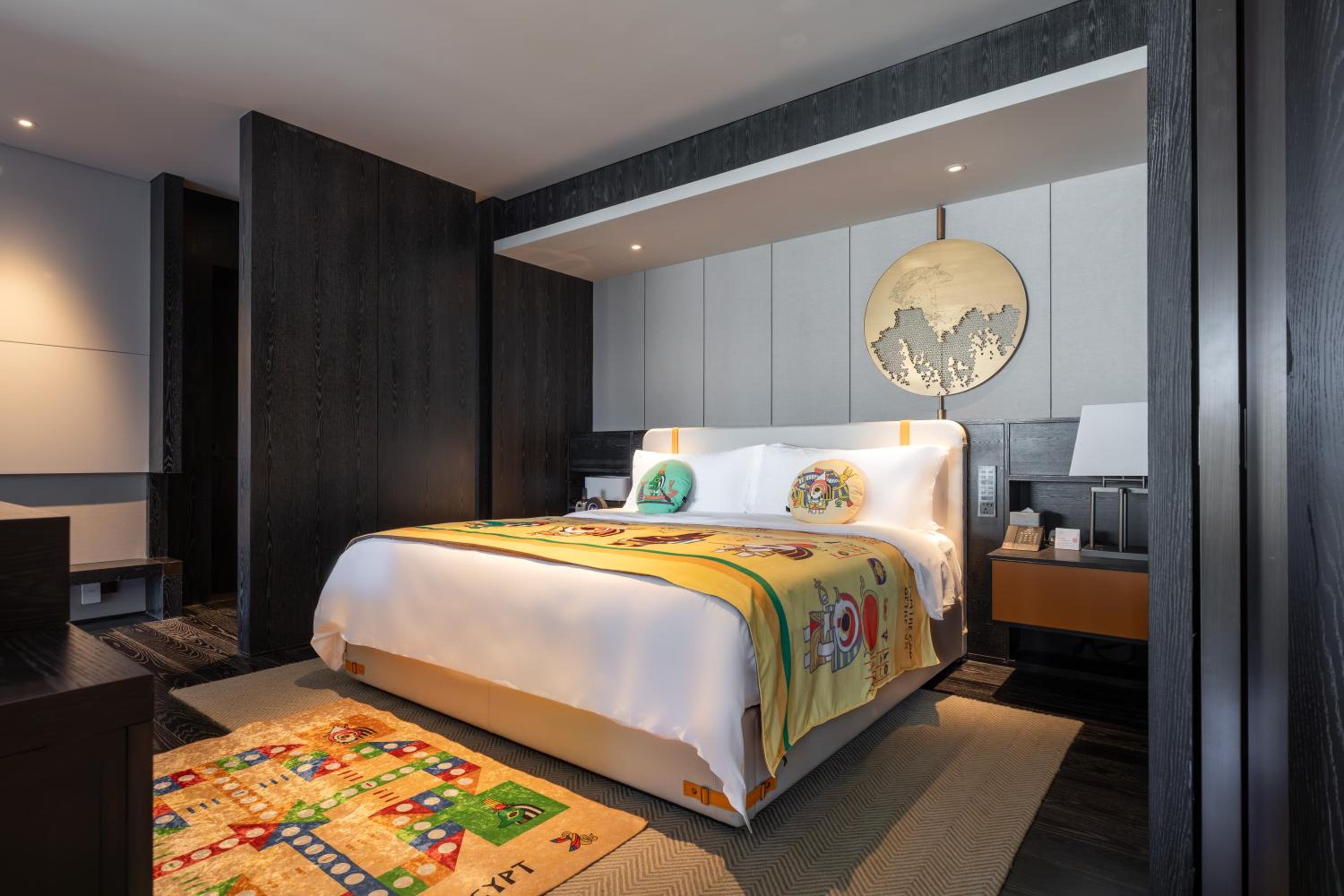 Junior King Suite with One Single Bed - Kids Theme