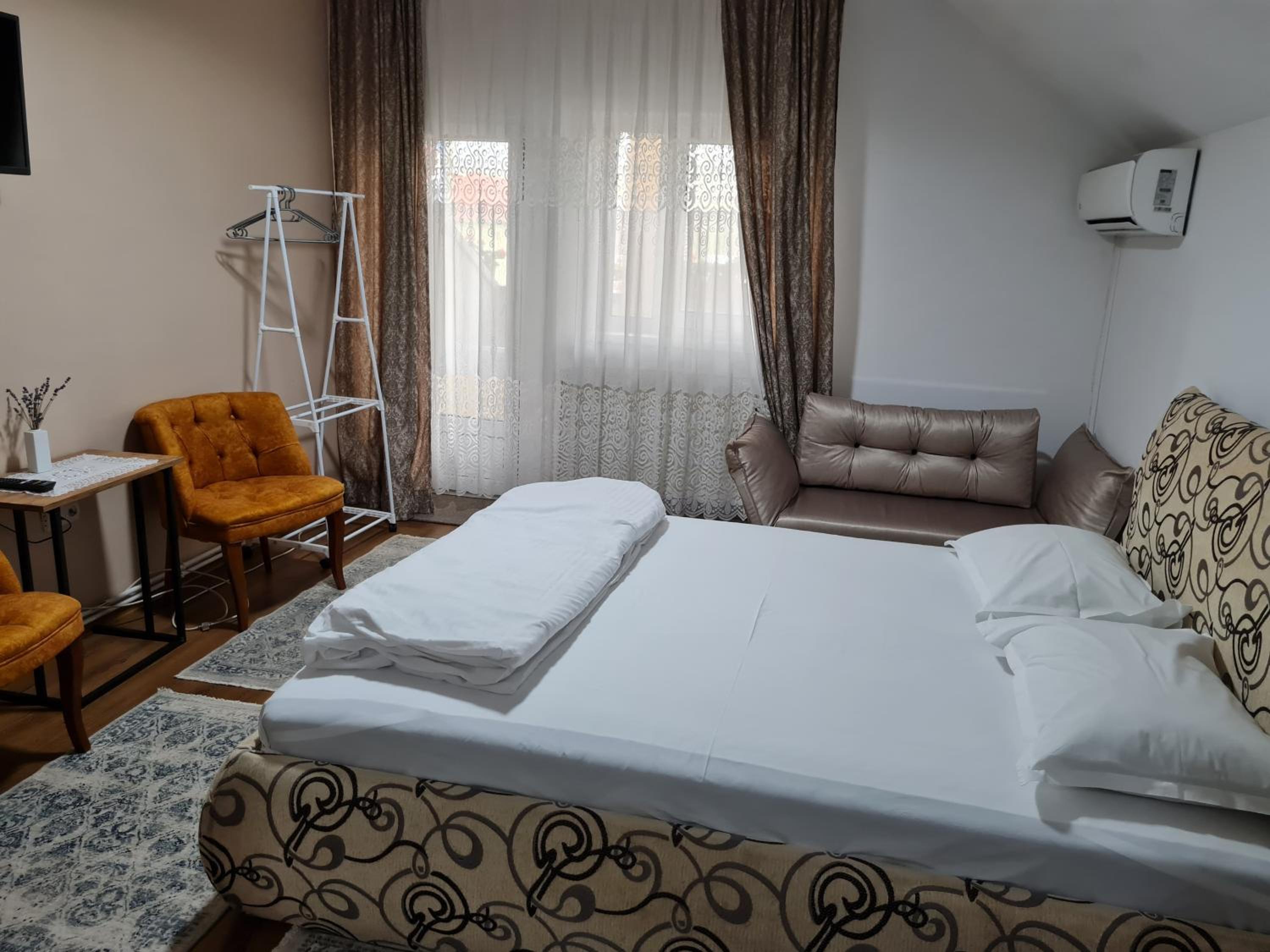 Triple Room with Terrace photo 2
