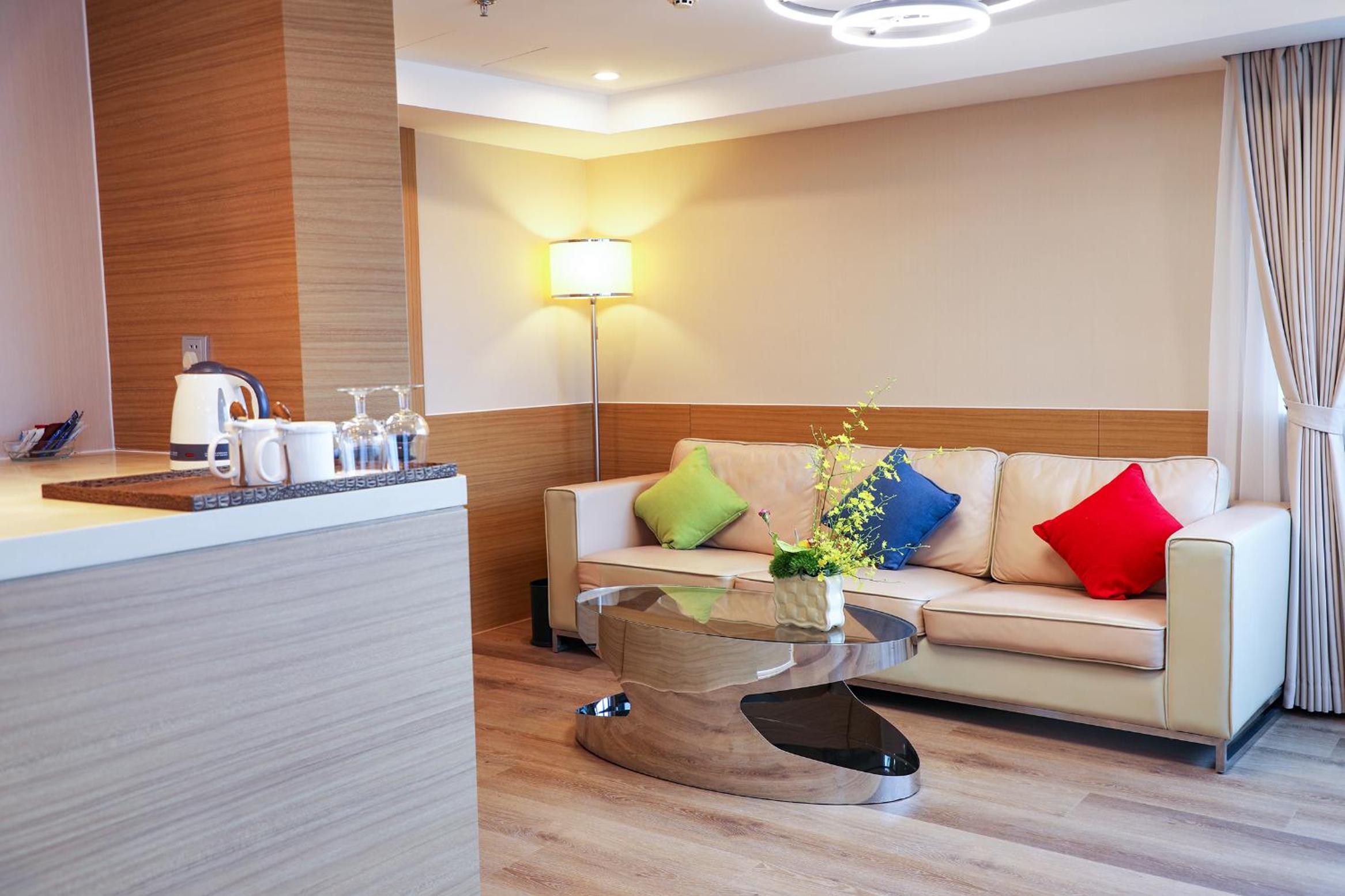 One-Bedroom Suite - Photo 1