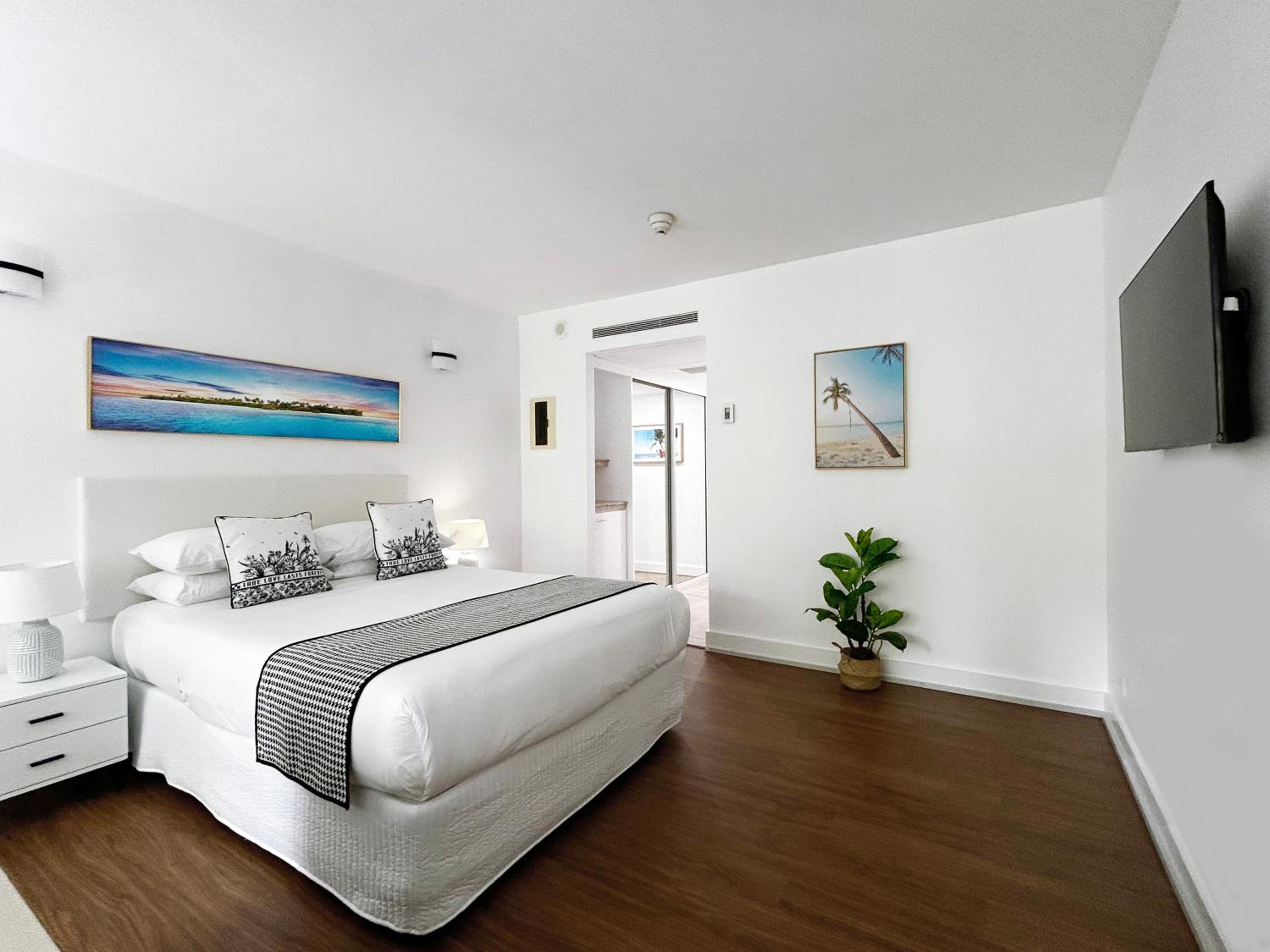 Apartment with View and Balcony
