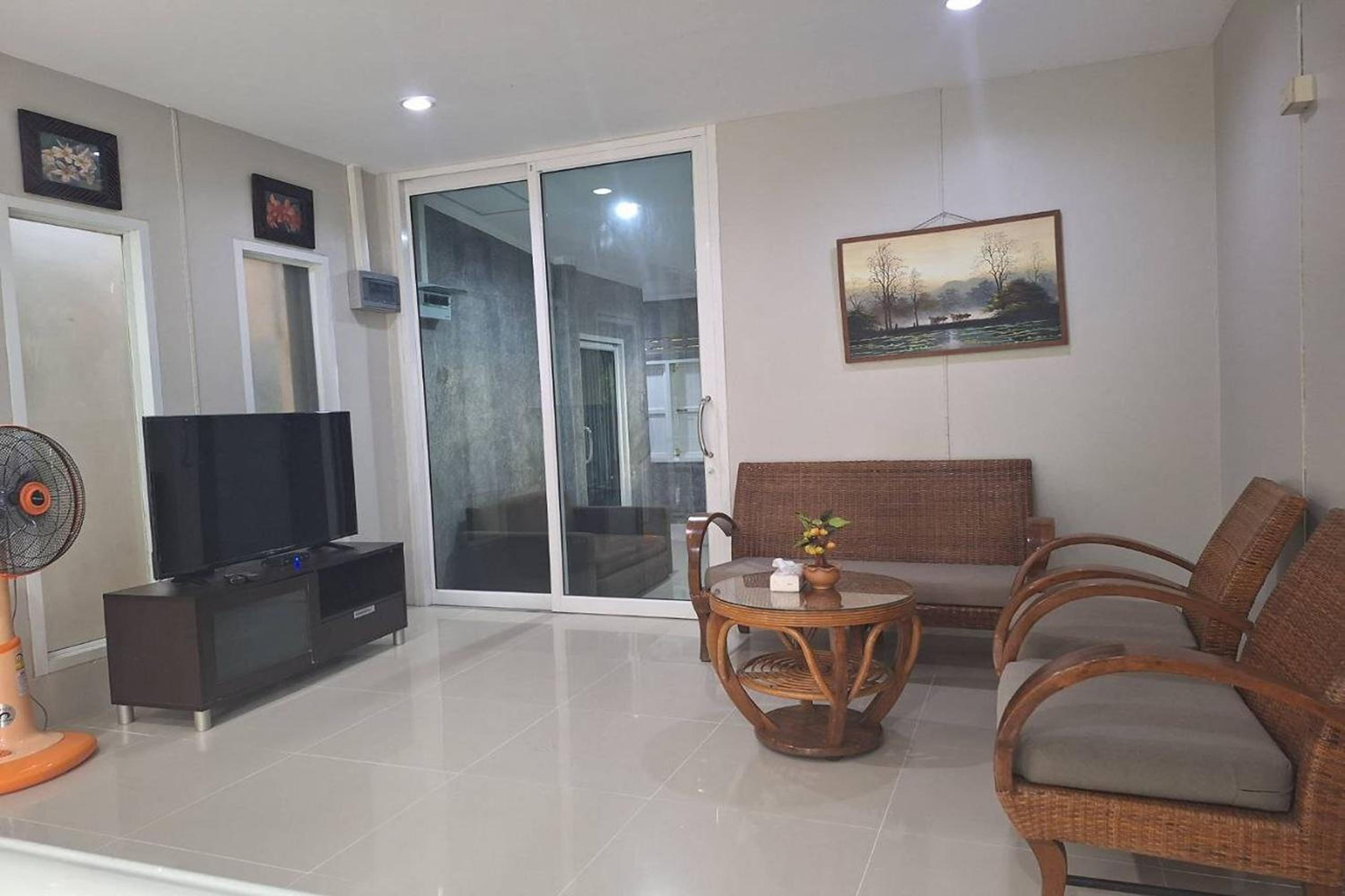 Bungalow with Garden View photo 3