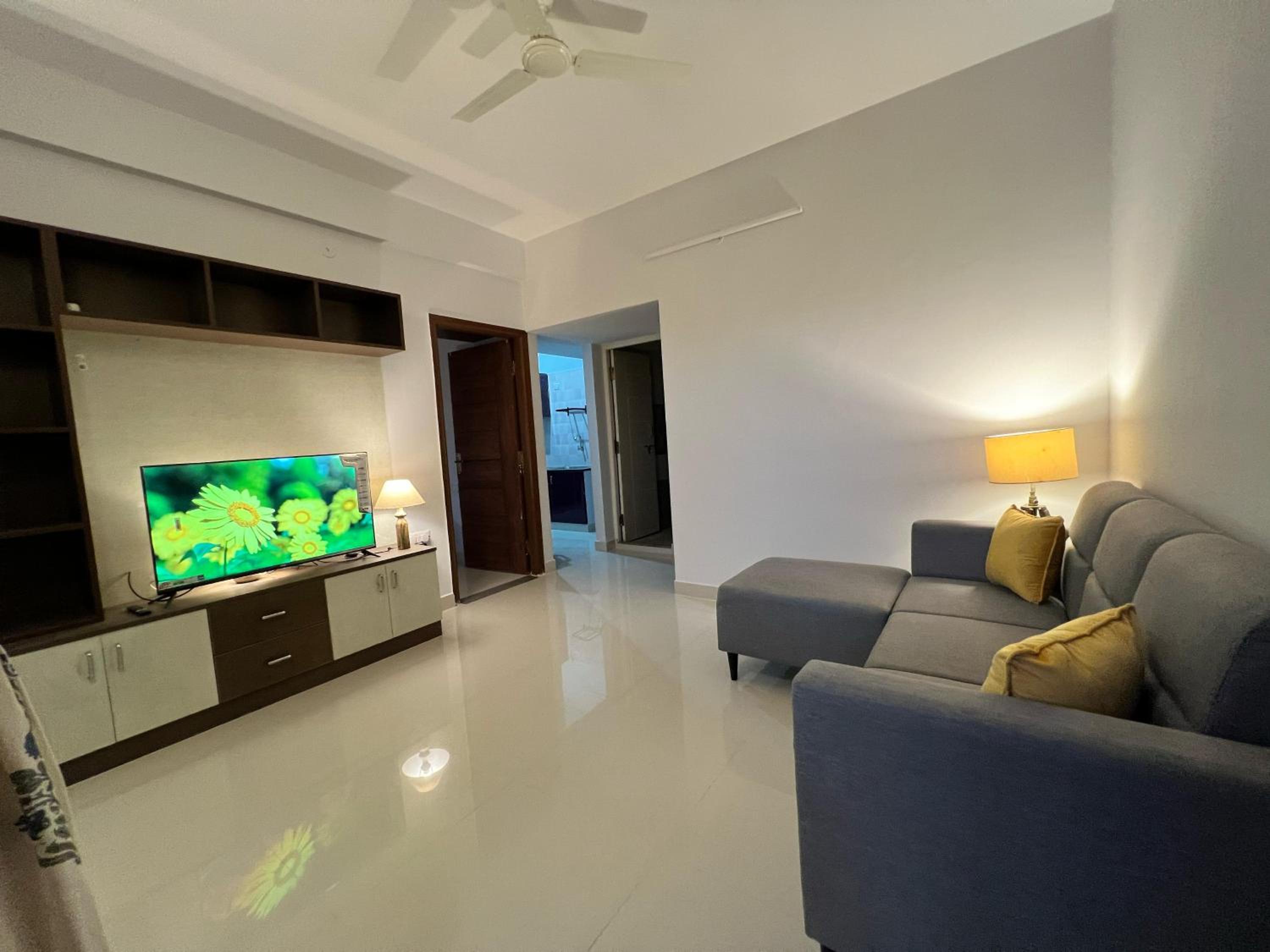 Two-Bedroom Apartment - Photo 3