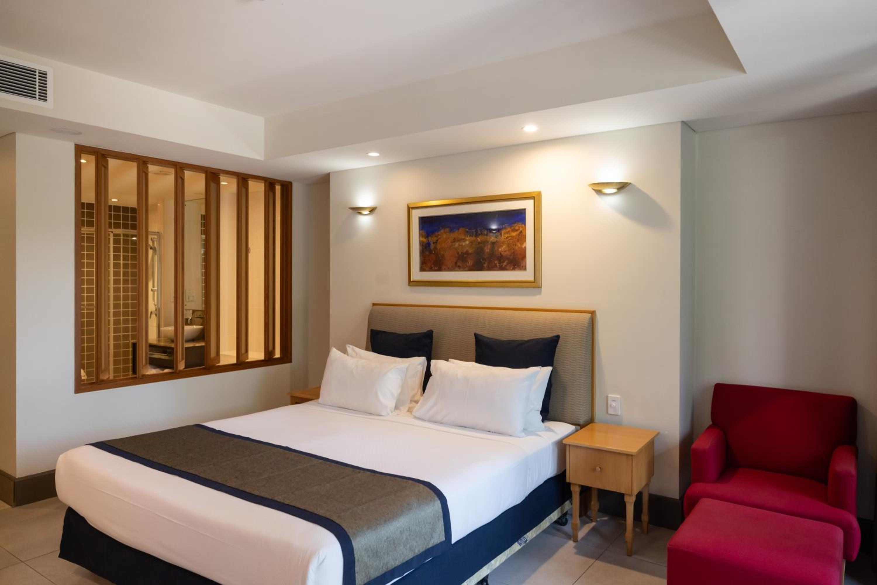 Superior King Room - Photo 6