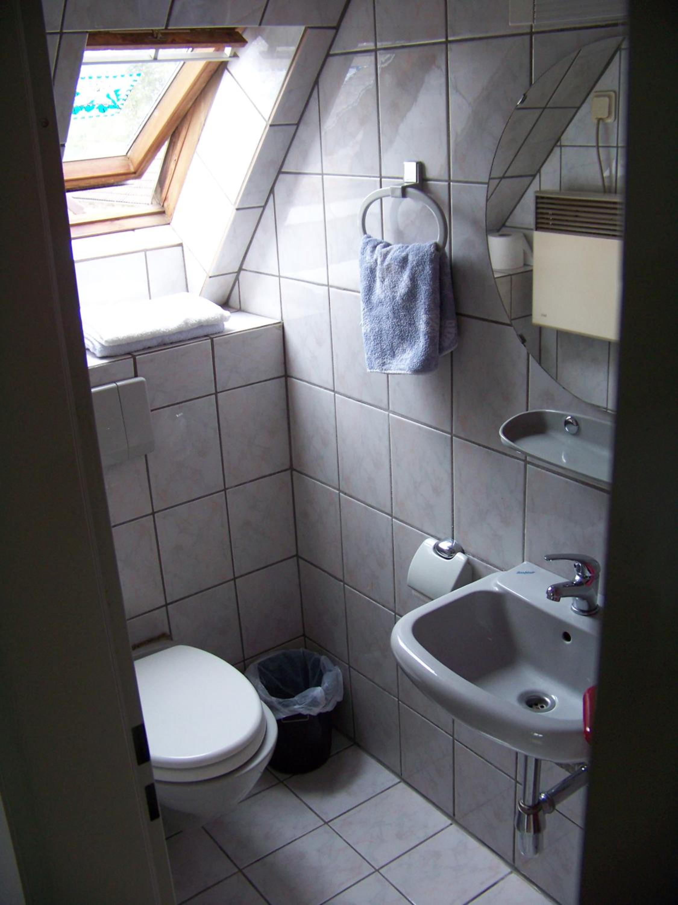 Double Room - Photo 11