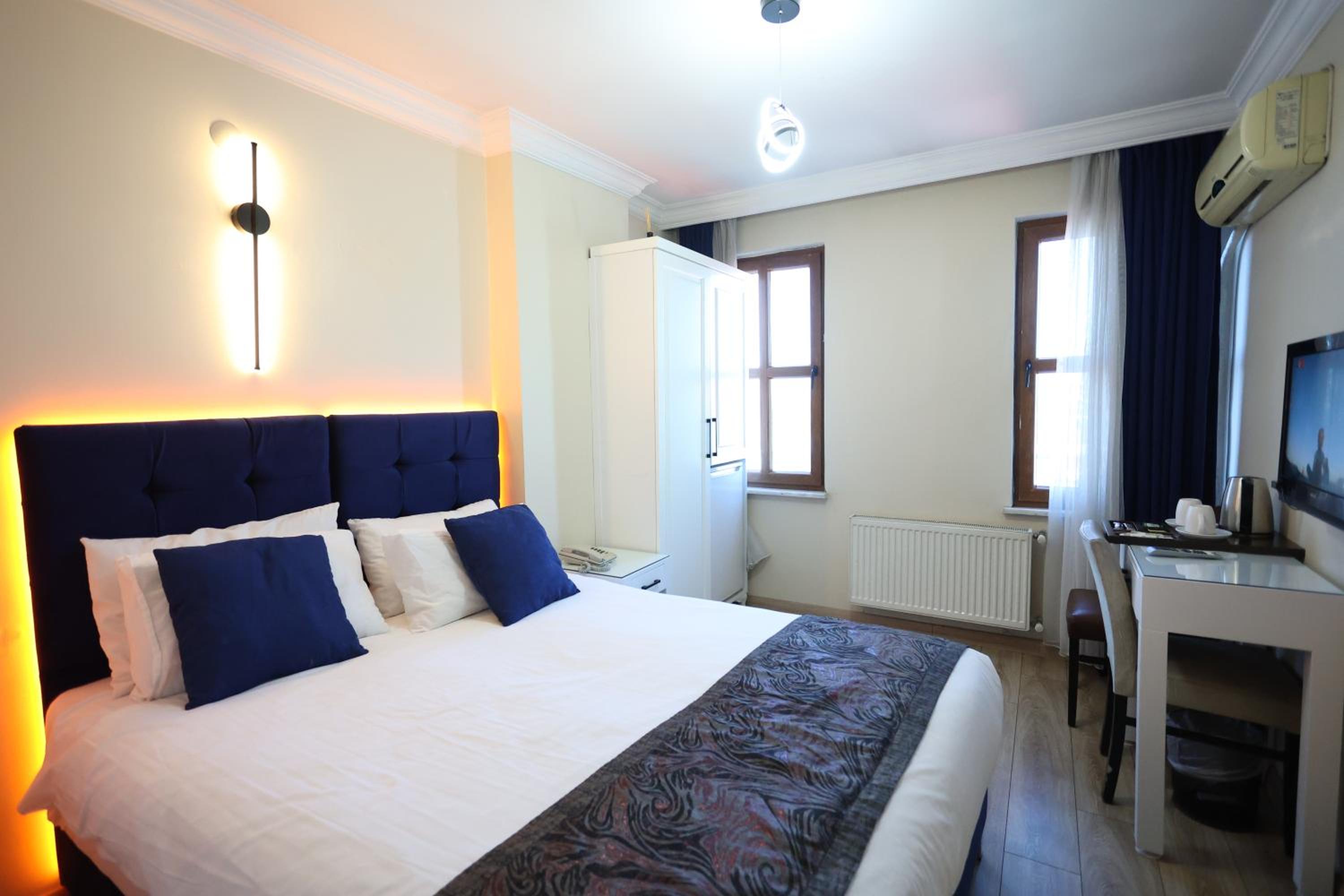 Deluxe Double Room with Sea View photo 1