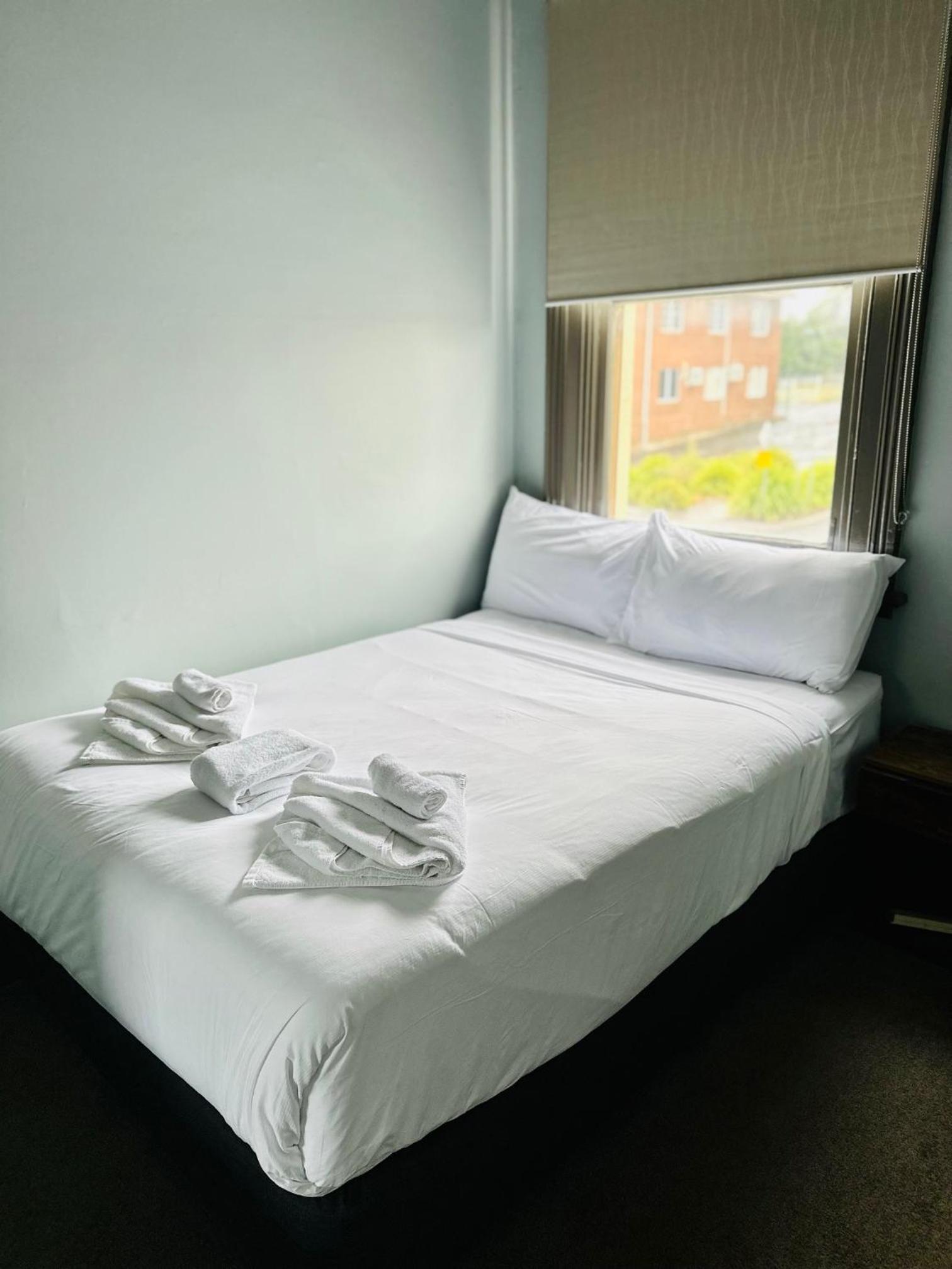 Budget Double Room photo 3
