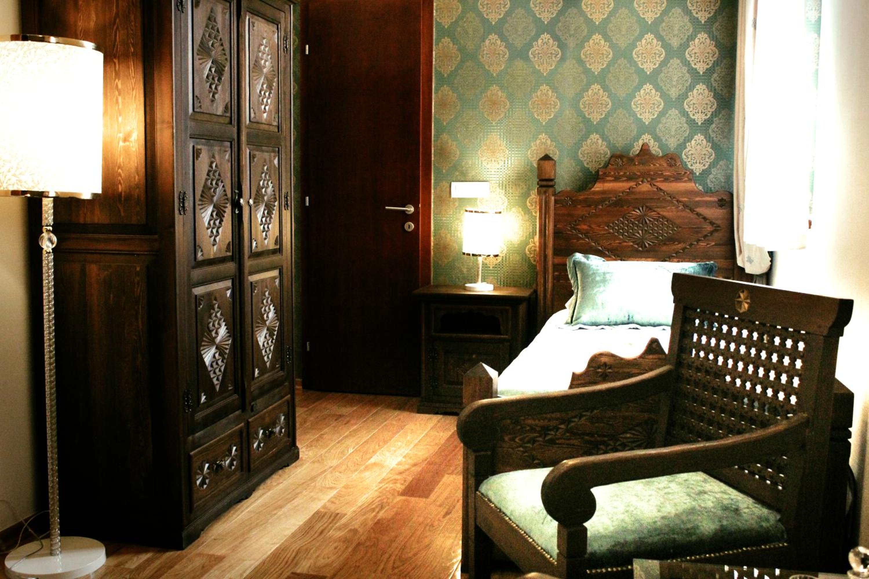 Basic Twin Room - Photo 9
