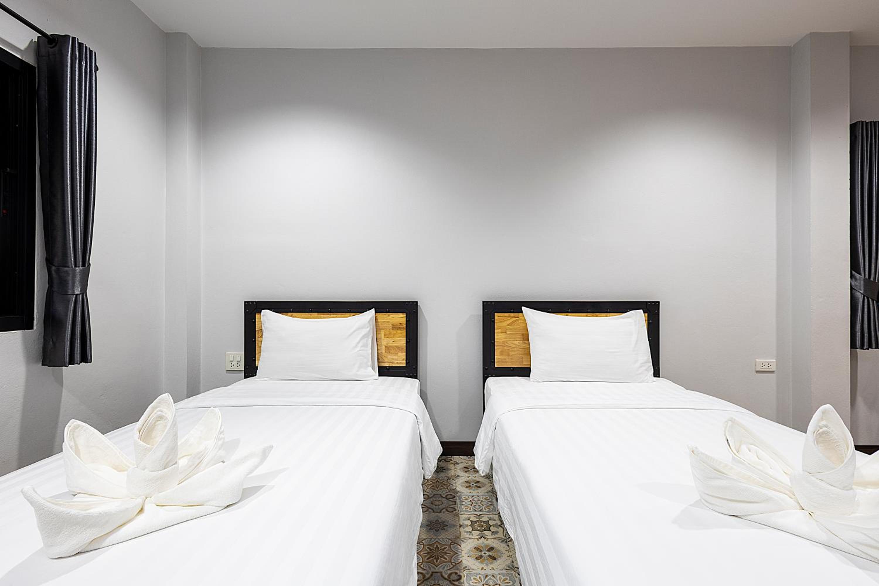 Twin Room with Balcony photo 2