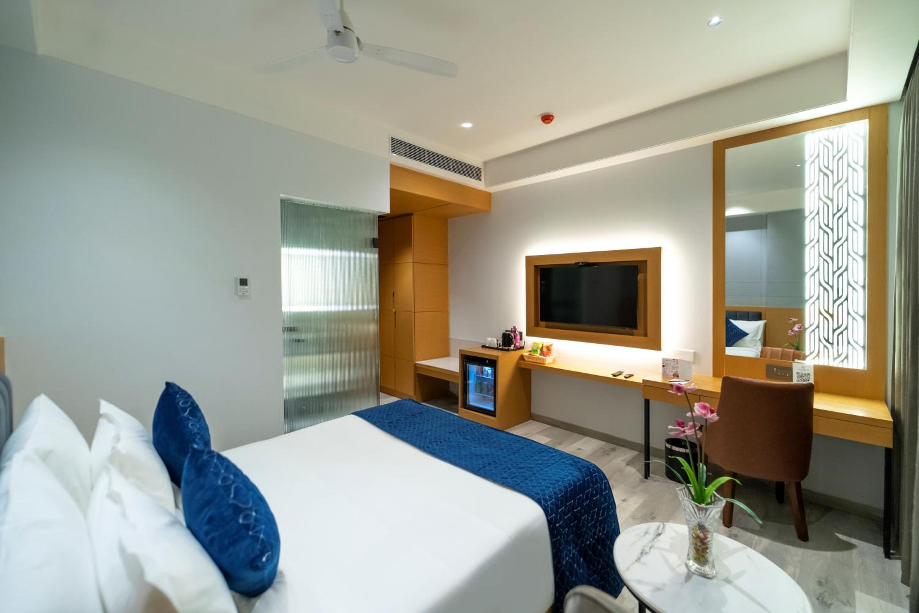 Standard Double Room photo 3